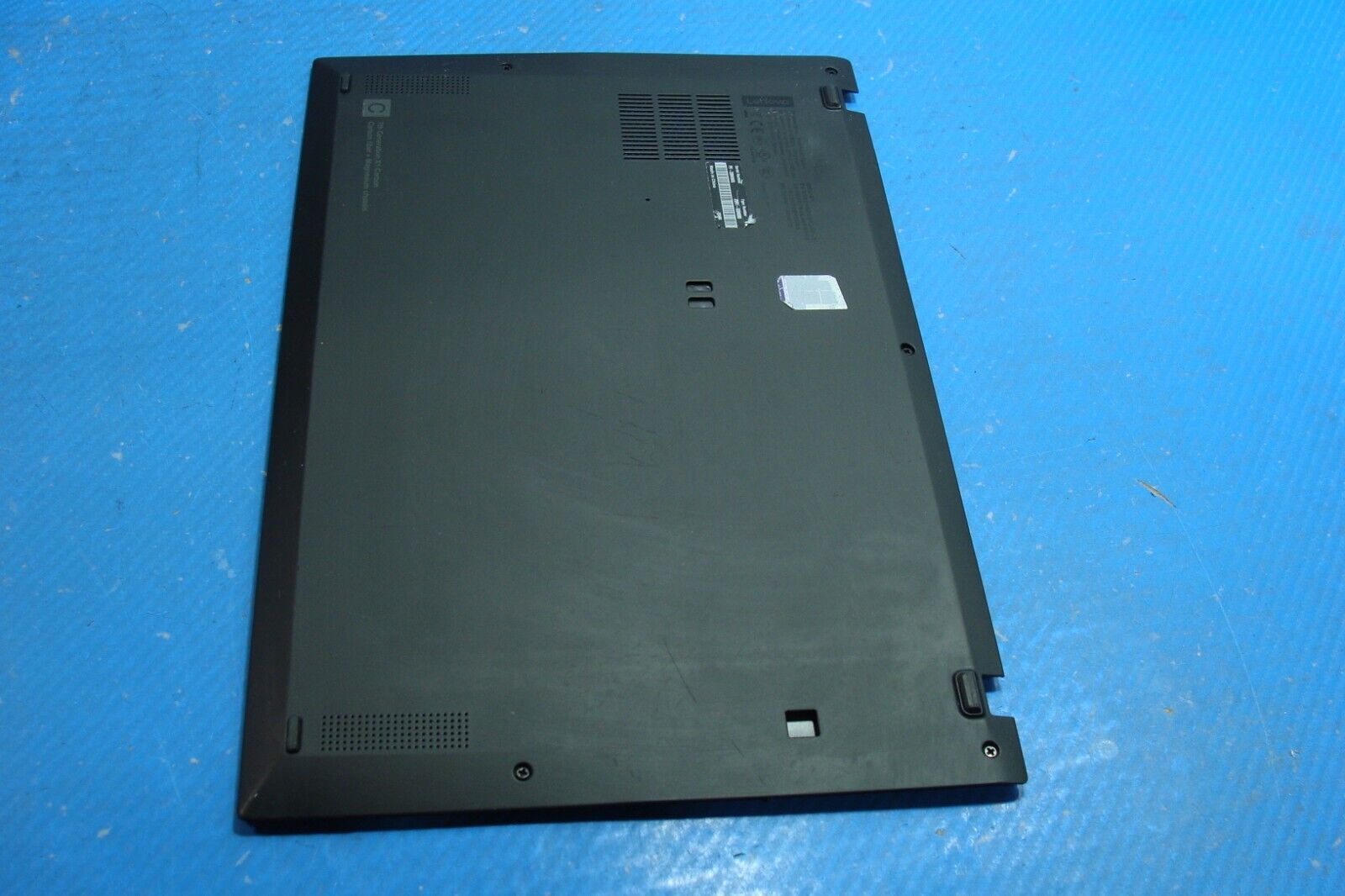 Lenovo ThinkPad 14” X1 Carbon 7th Gen Genuine Laptop Bottom Case AM1A1000510