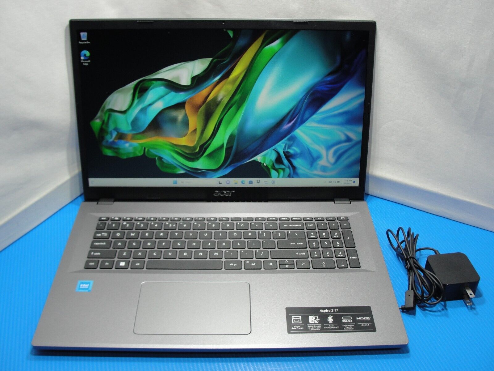 Acer Aspire A317-55-Conx 17.3