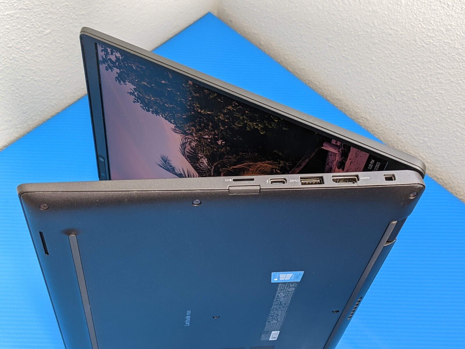 Dell Latitude 7520 15.6