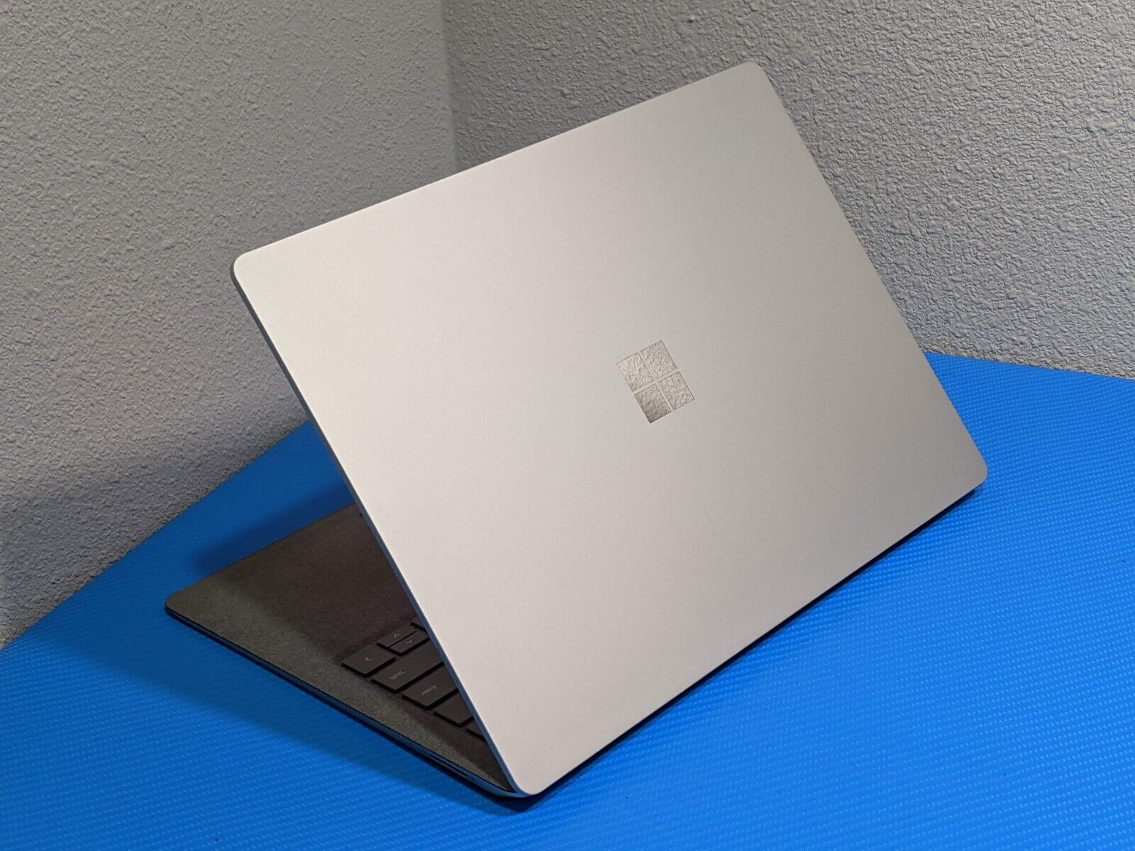 MS Surface Laptop 2 1769 13.5