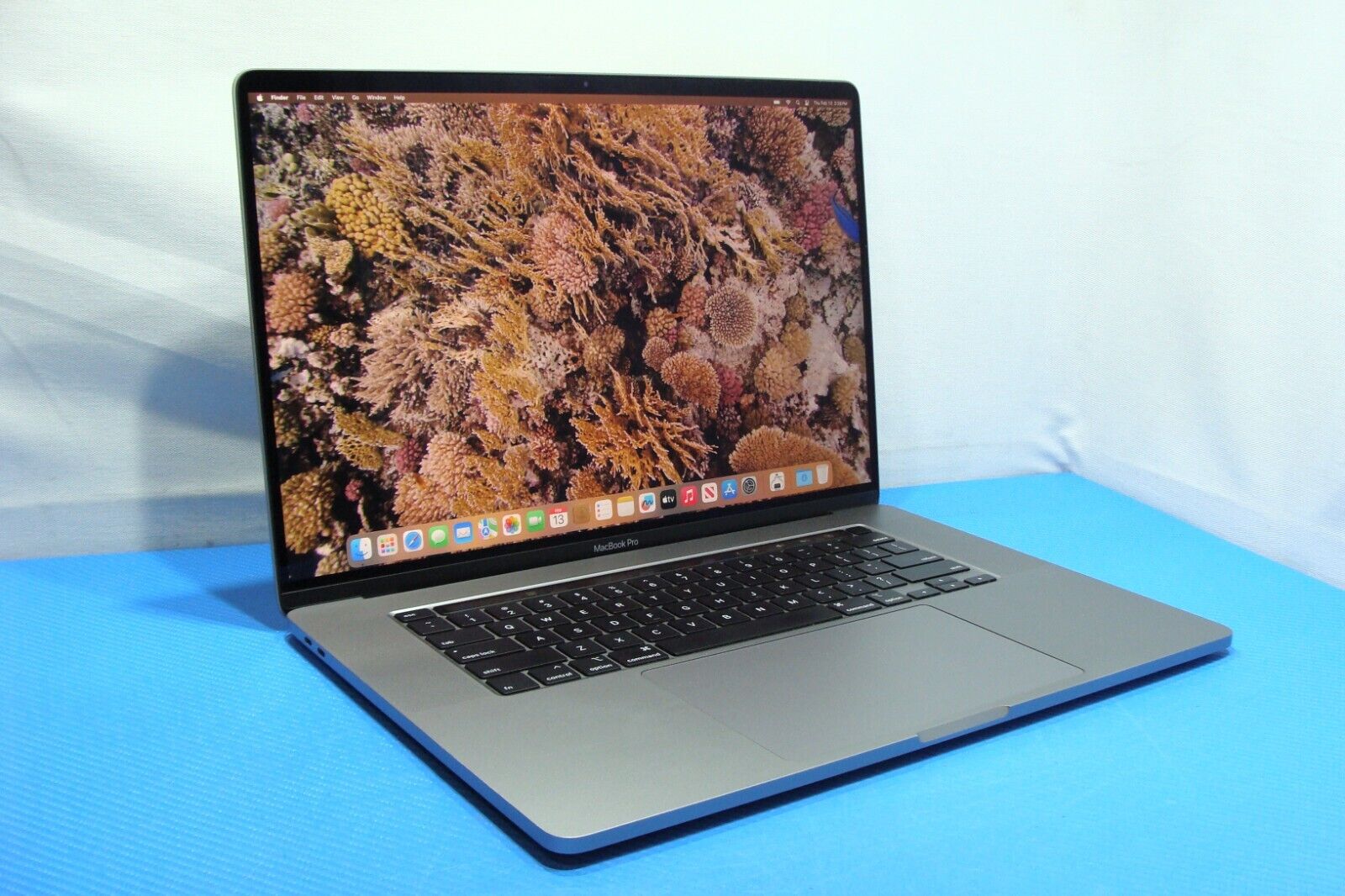 Apple MacBook Pro A2141 16