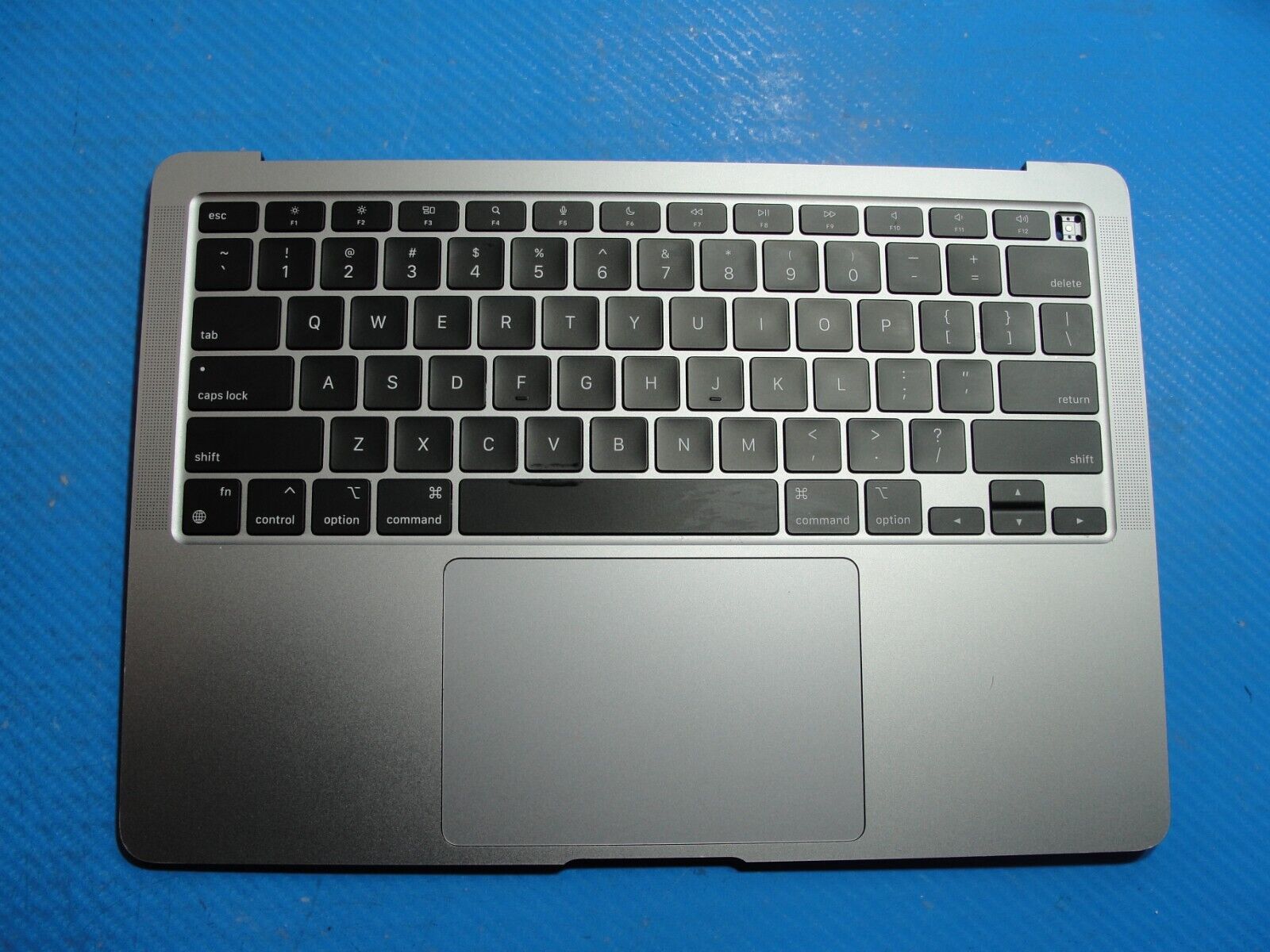 MacBook Air A2337 13