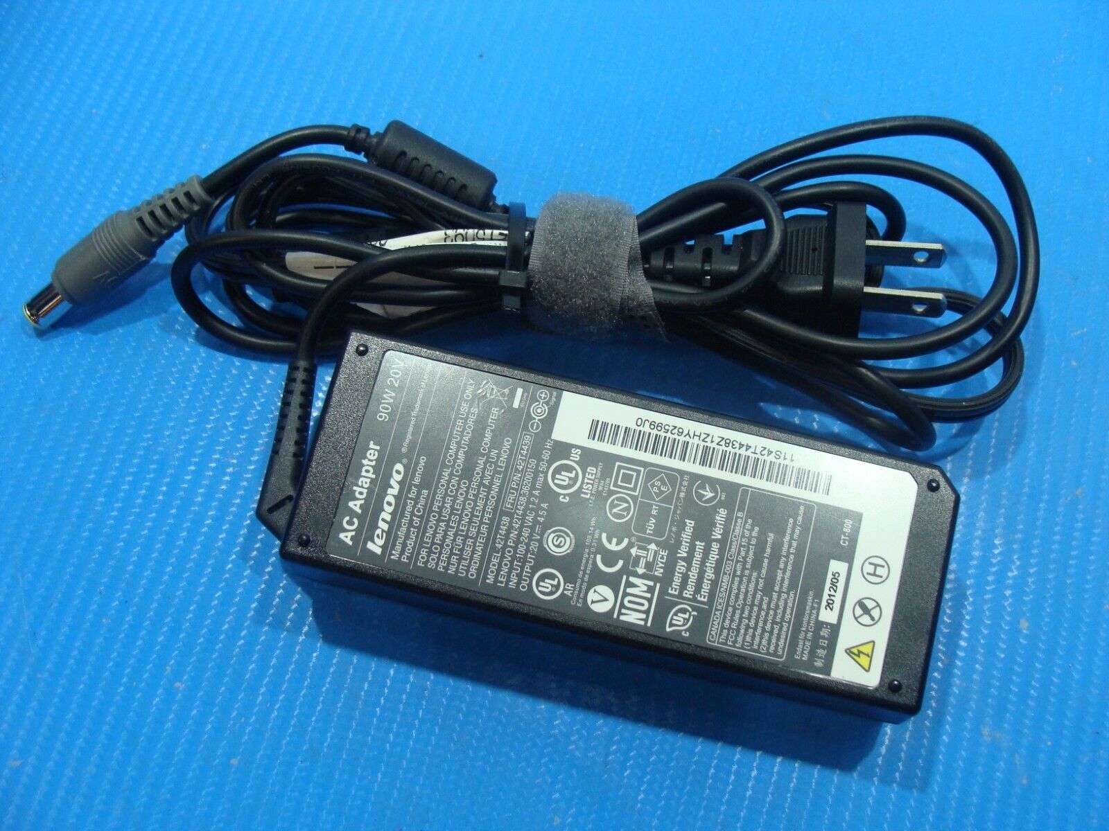 Lenovo 90W Thinkpad T430 T420 T520 X201 X220 X230 AC Charger Power Adapter.