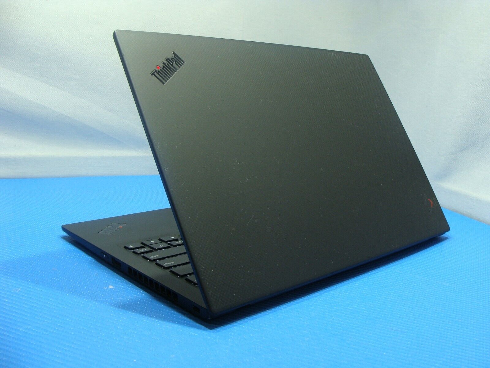 Lenovo ThinkPad X1 Carbon Gen 7 14