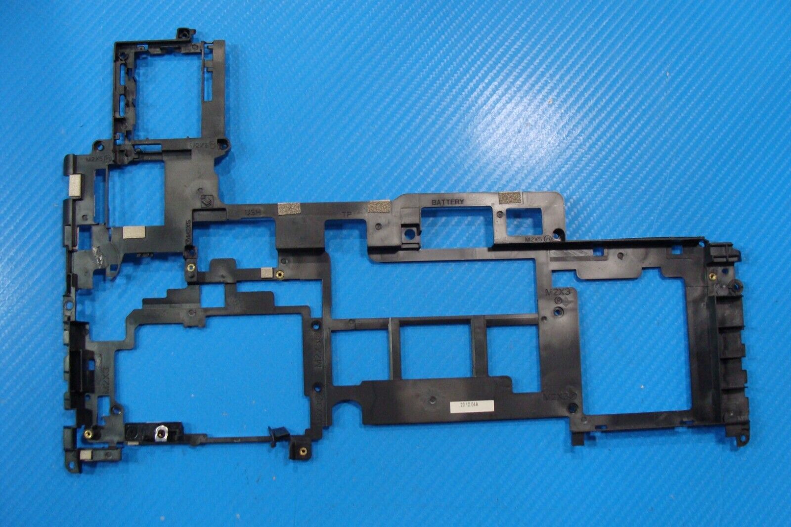 Dell Latitude 14” 5411 Genuine Laptop Middle Frame Assembly 21VKW AP2VW000100