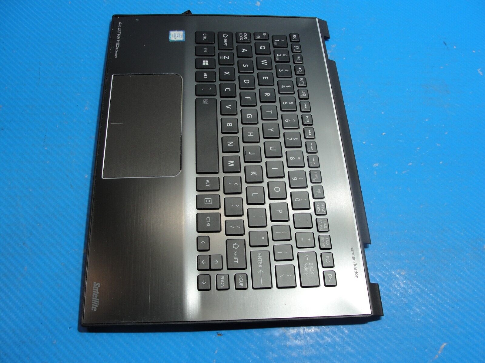 Toshiba Satellite Radius P25W-C2300-4K Palmrest w/Touchpad Keyboard H000096580