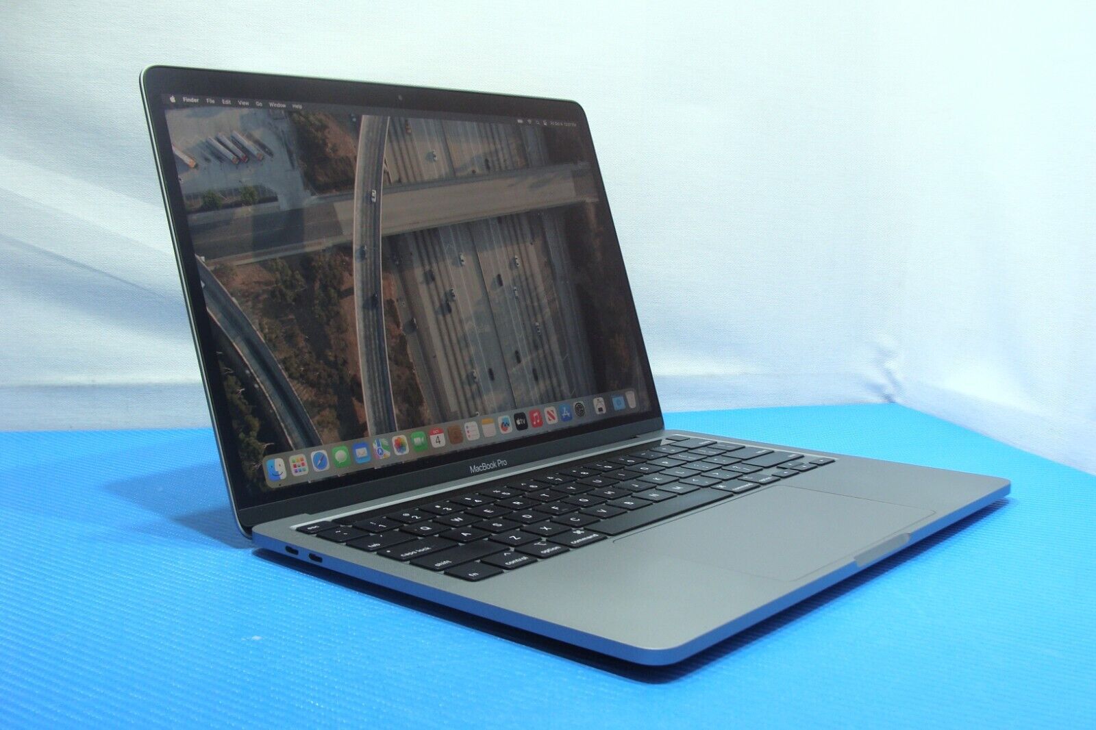 Apple MacBook Pro A2251 13