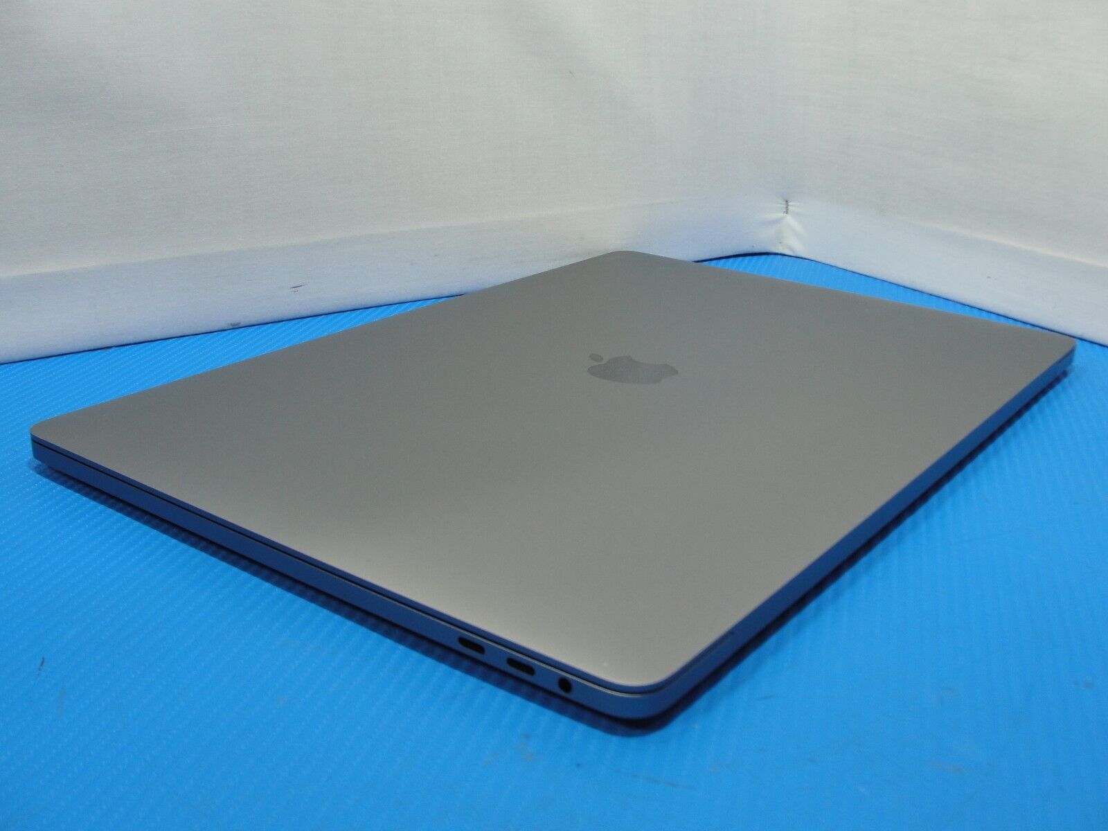 110 cycle Apple MacBook Pro 16