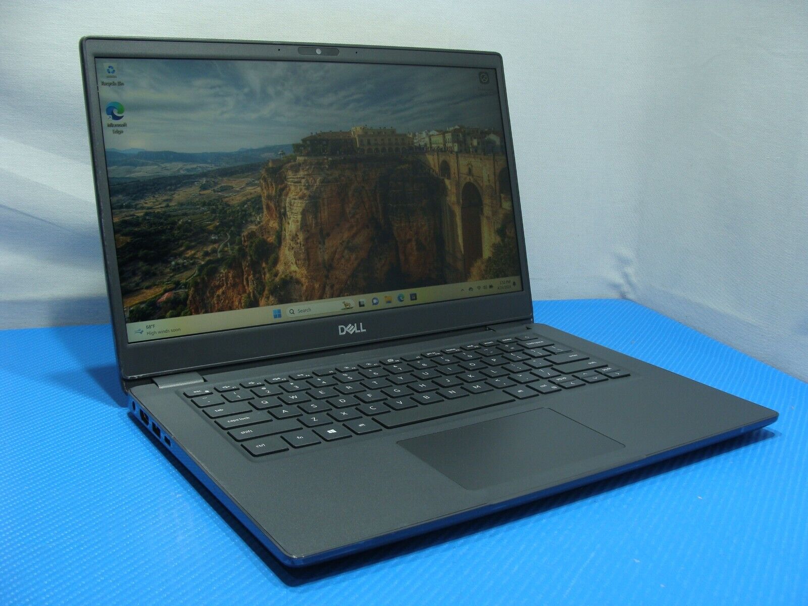 Dell Latitude 3410 laptop 14