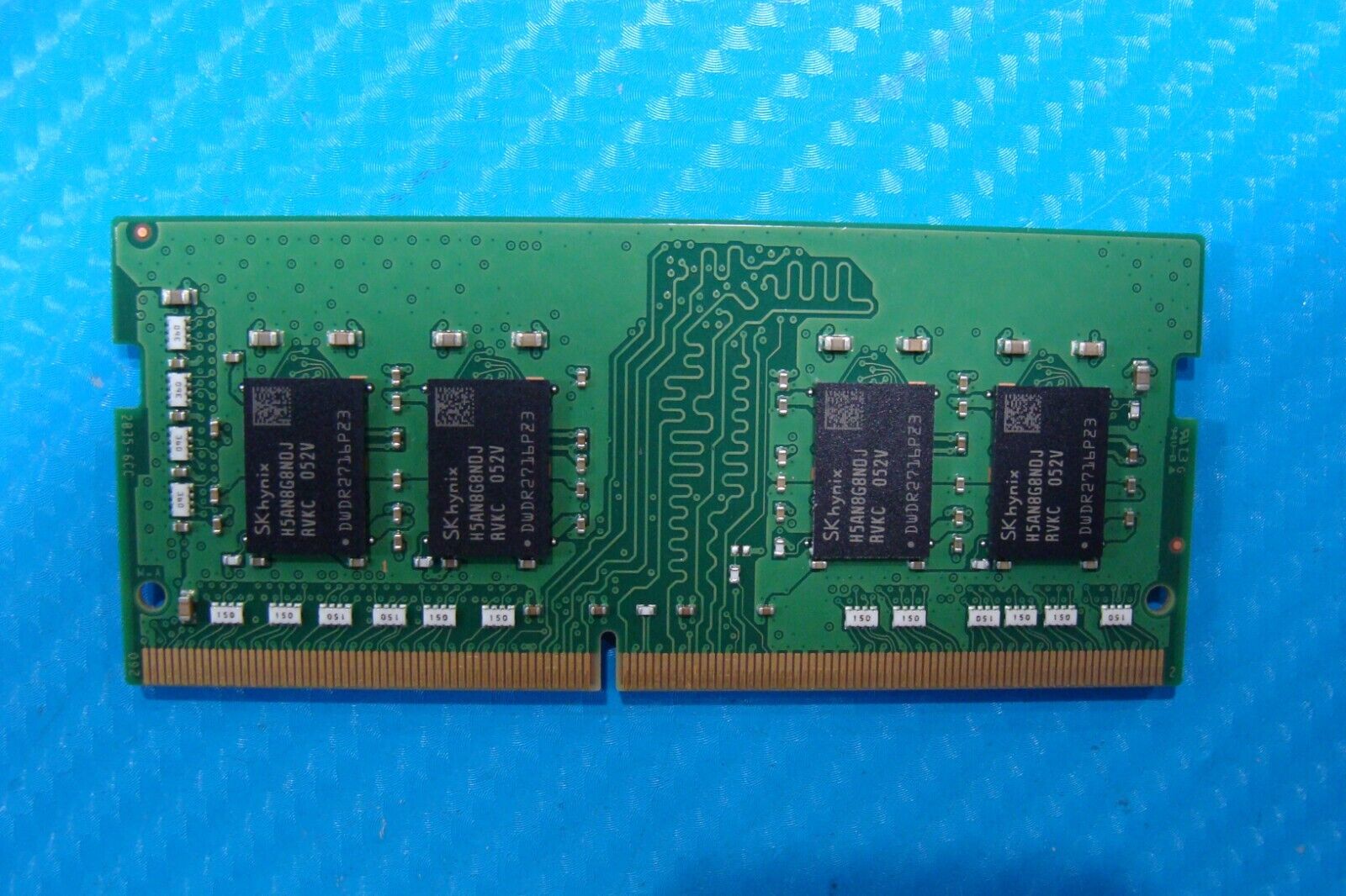 Dell 15 7590 SK Hynix 8GB 1Rx8 PC4-2666V Memory RAM SO-DIMM HMA81GS6DJR8N-VK