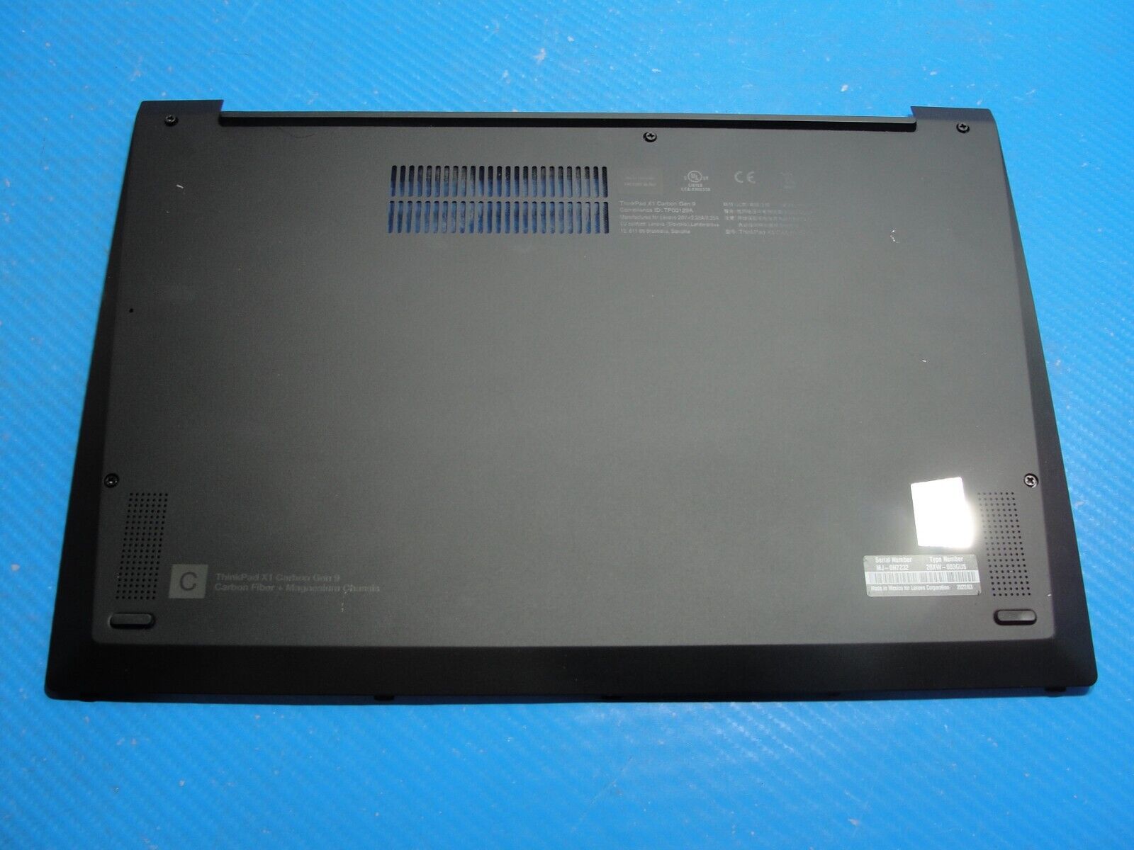 Lenovo ThinkPad 14” X1 Carbon Gen 9 Genuine Laptop Bottom Case AM1U8000300