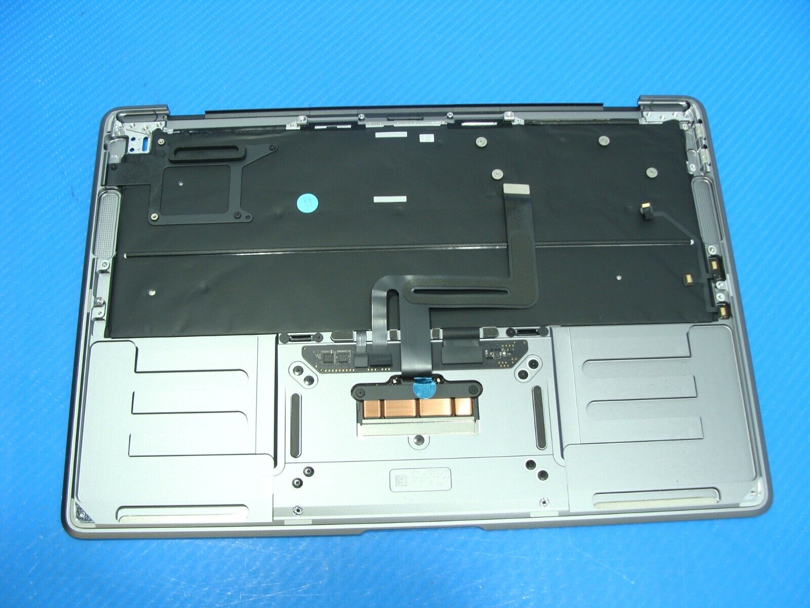 MacBook Air A2337 2020 MGN63LL/A 13