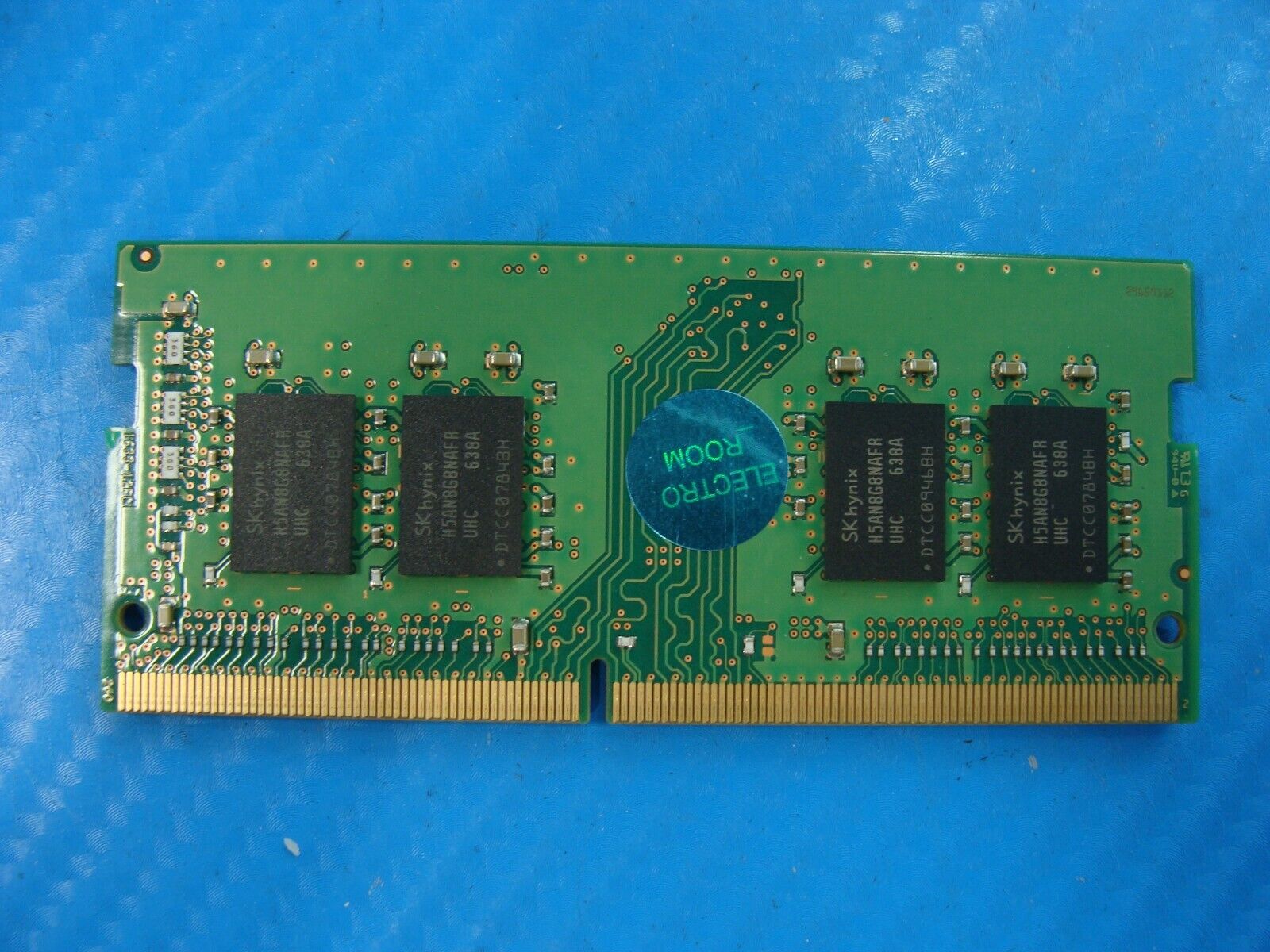 Dell 15 5578 SK Hynix 8GB 1Rx8 PC4-2400T Memory RAM SO-DIMM HMA81GS6AFR8N-UH