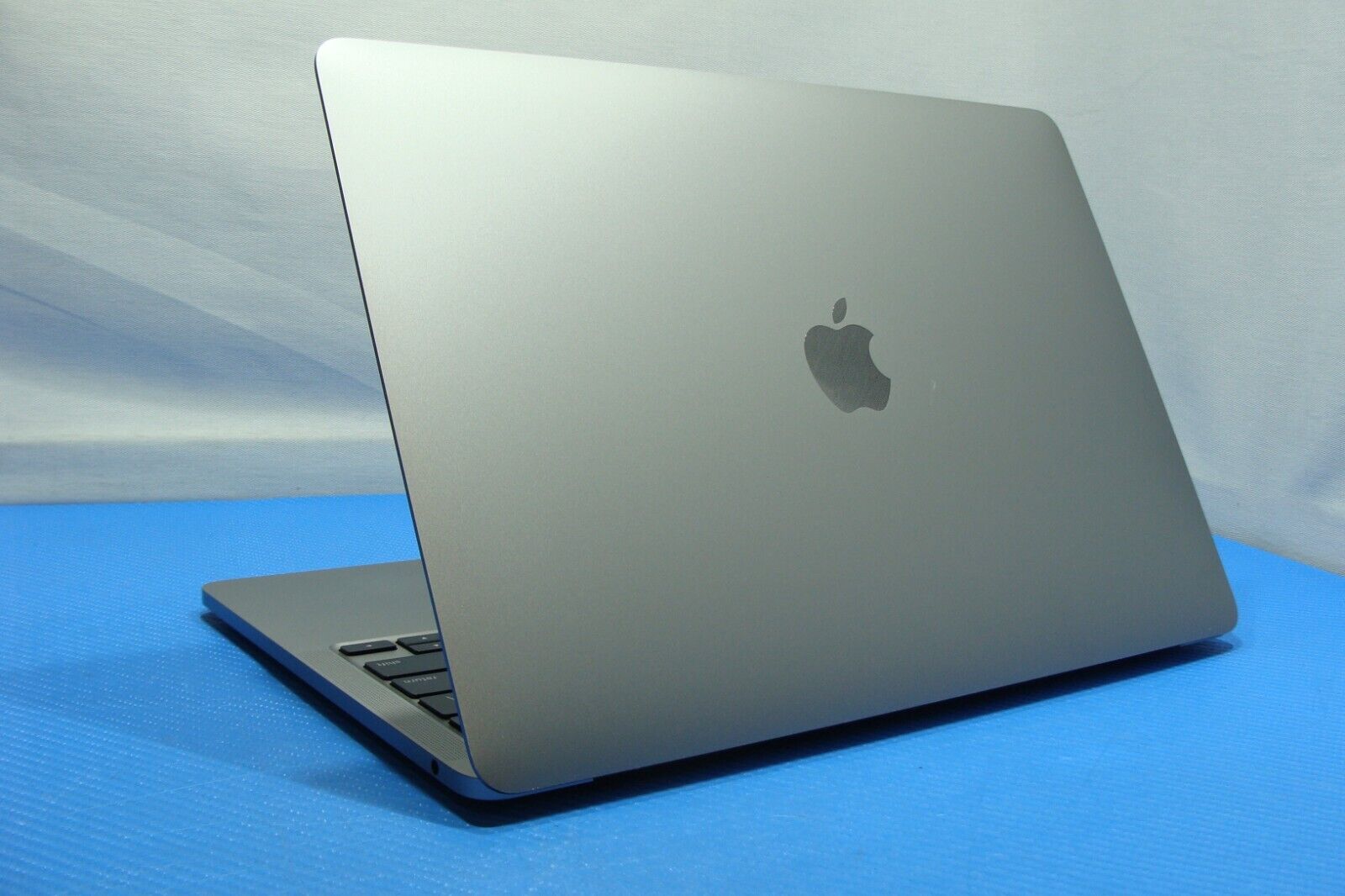 Apple MacBook Pro 13