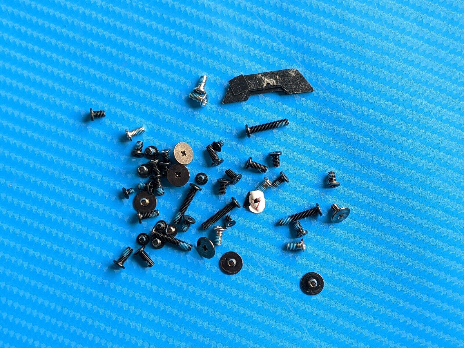 Asus ROG Strix 17.3” GL703VD-DB74 OEM Screw Set Screws for Repair ScrewSet