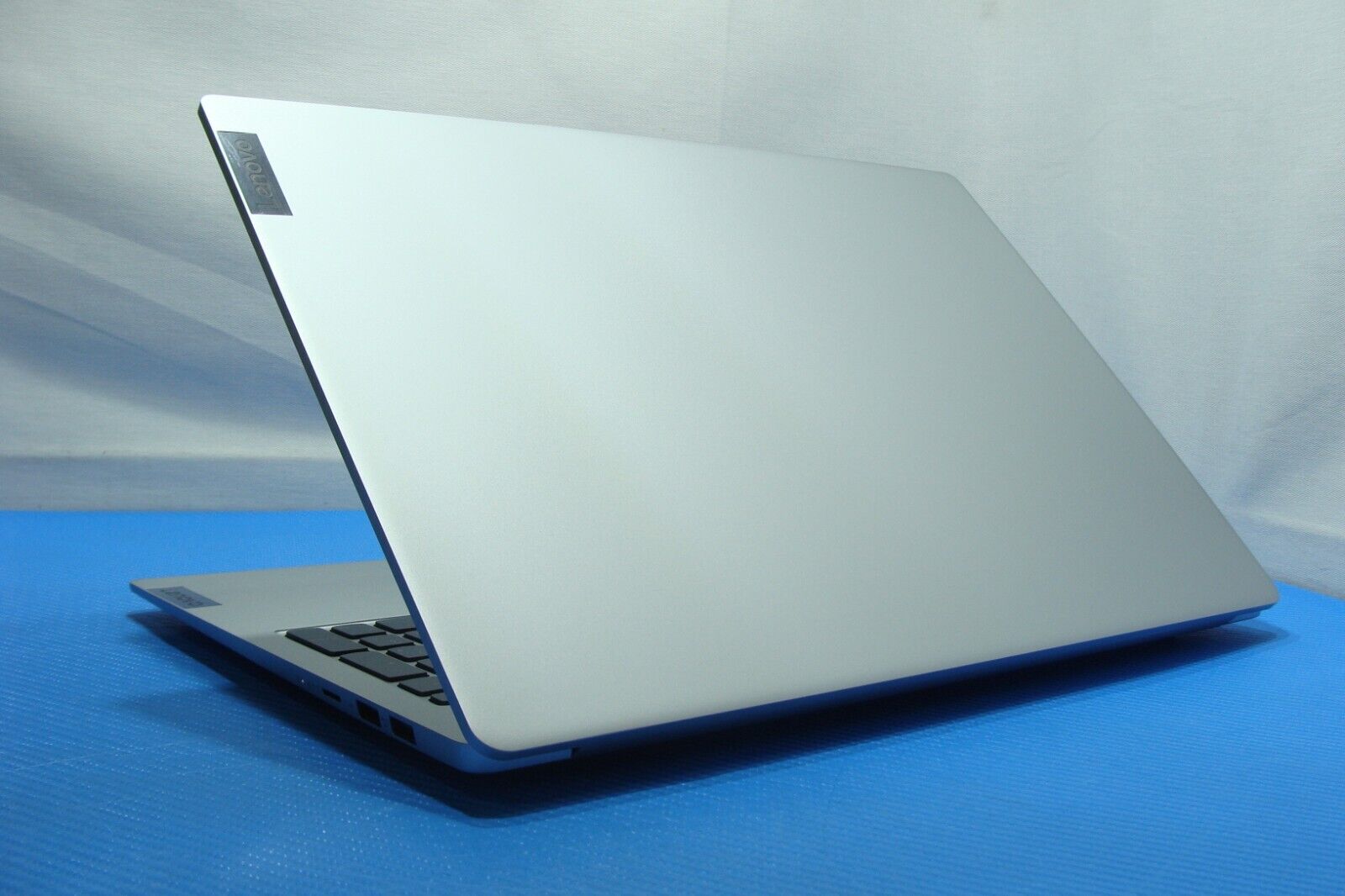 Lenovo IdeaPad Slim 5 16IRL8 16