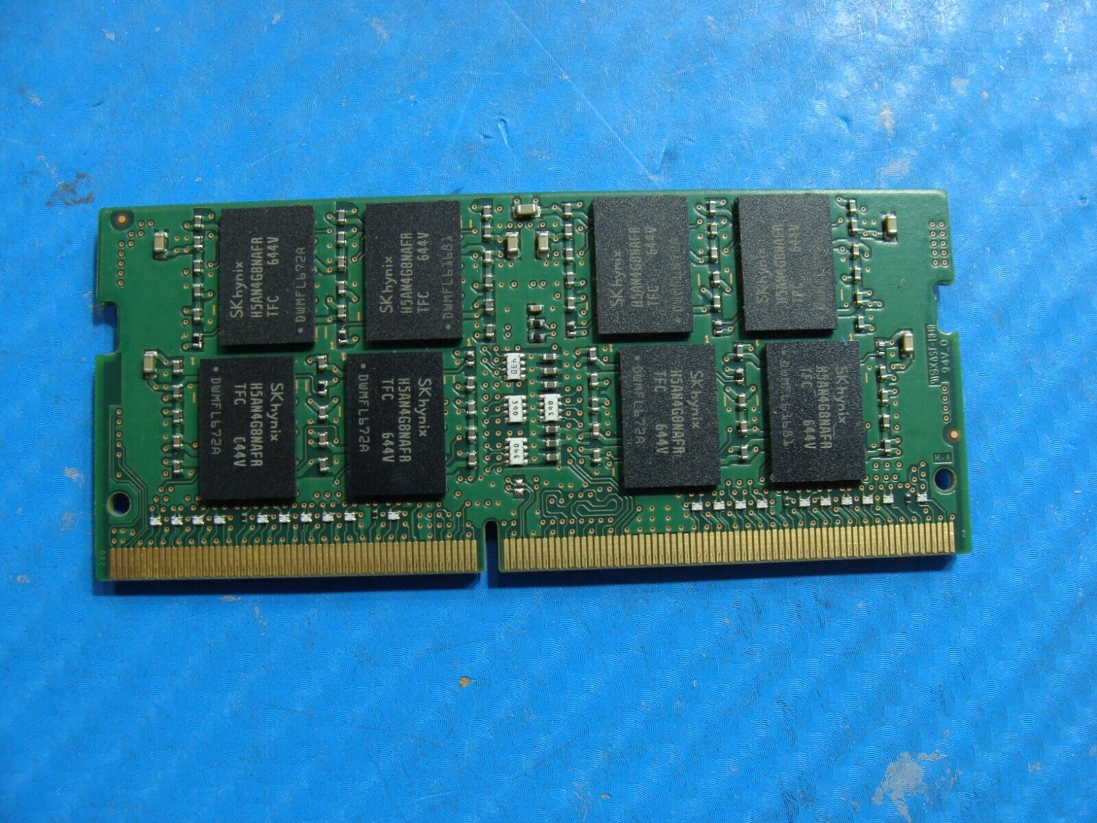 Dell 15 9550 SK Hynix 8GB 2Rx8 PC4-2133P Memory RAM SO-DIMM HMA41GS6AFR8N-TF