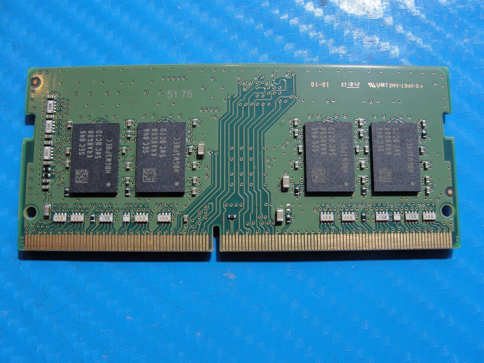 Razer RZ09-0288 Samsung 8GB 1Rx8 PC4-2666V Memory RAM SO-DIMM M471A1K43CB1-CTD