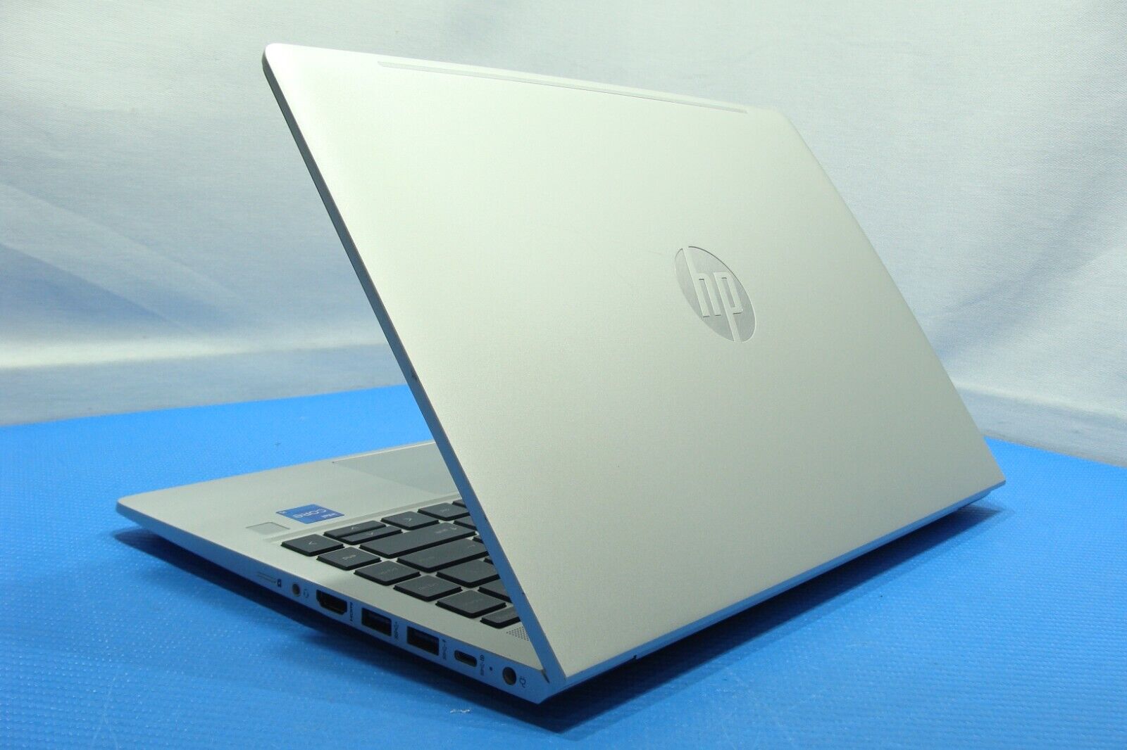 HP EliteBook 640 G8 14