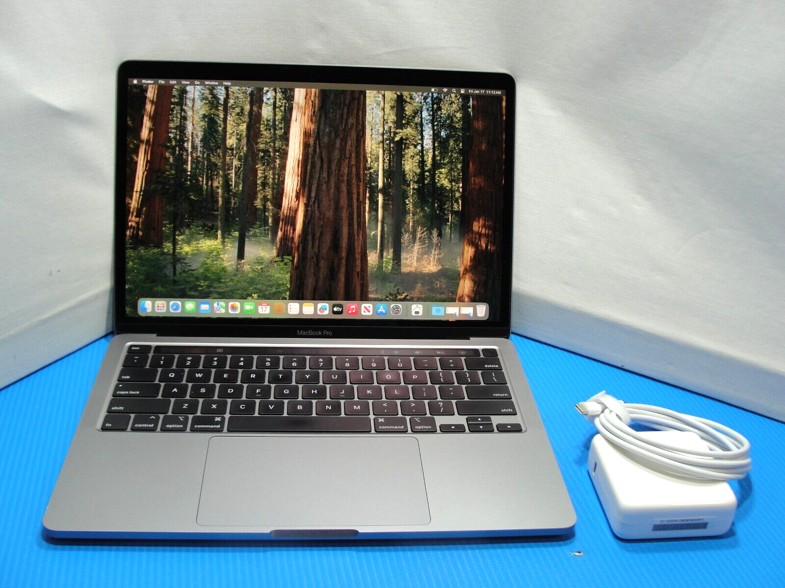 Apple MacBook Pro A2251 13