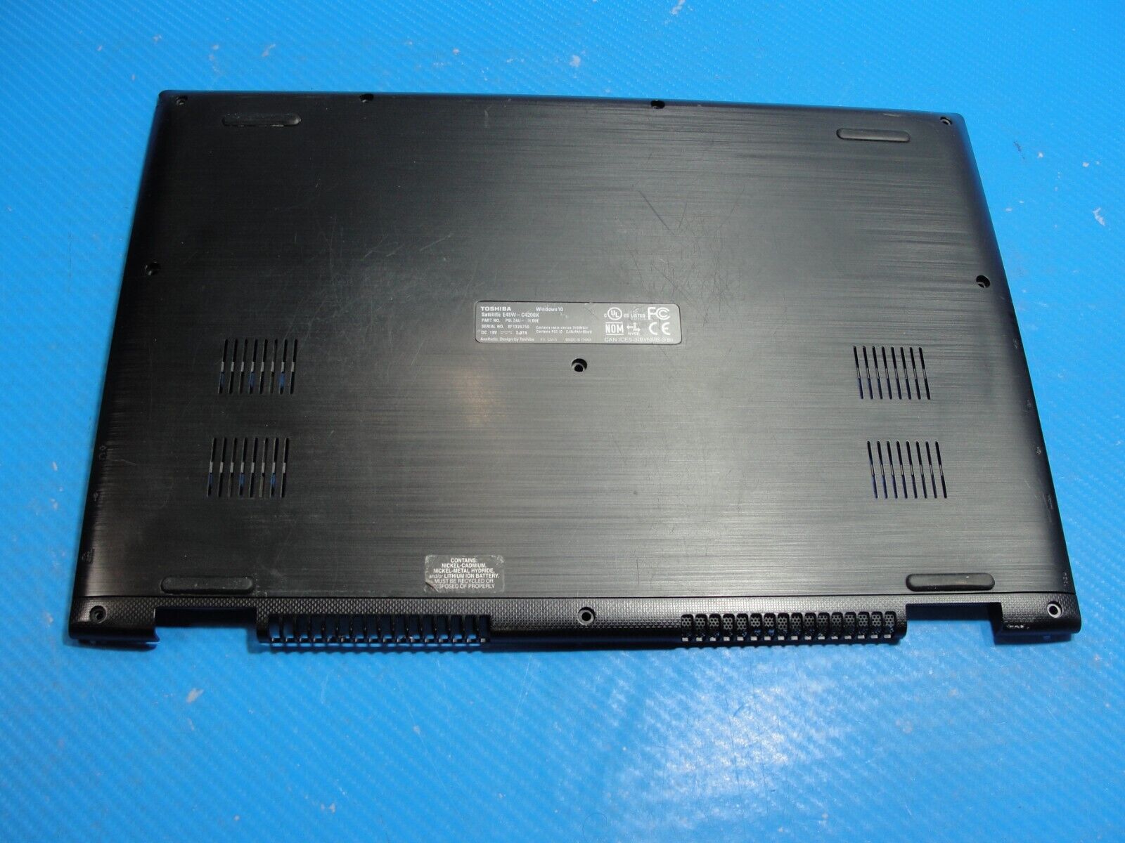 Toshiba Satellite E45W-C4200X 14