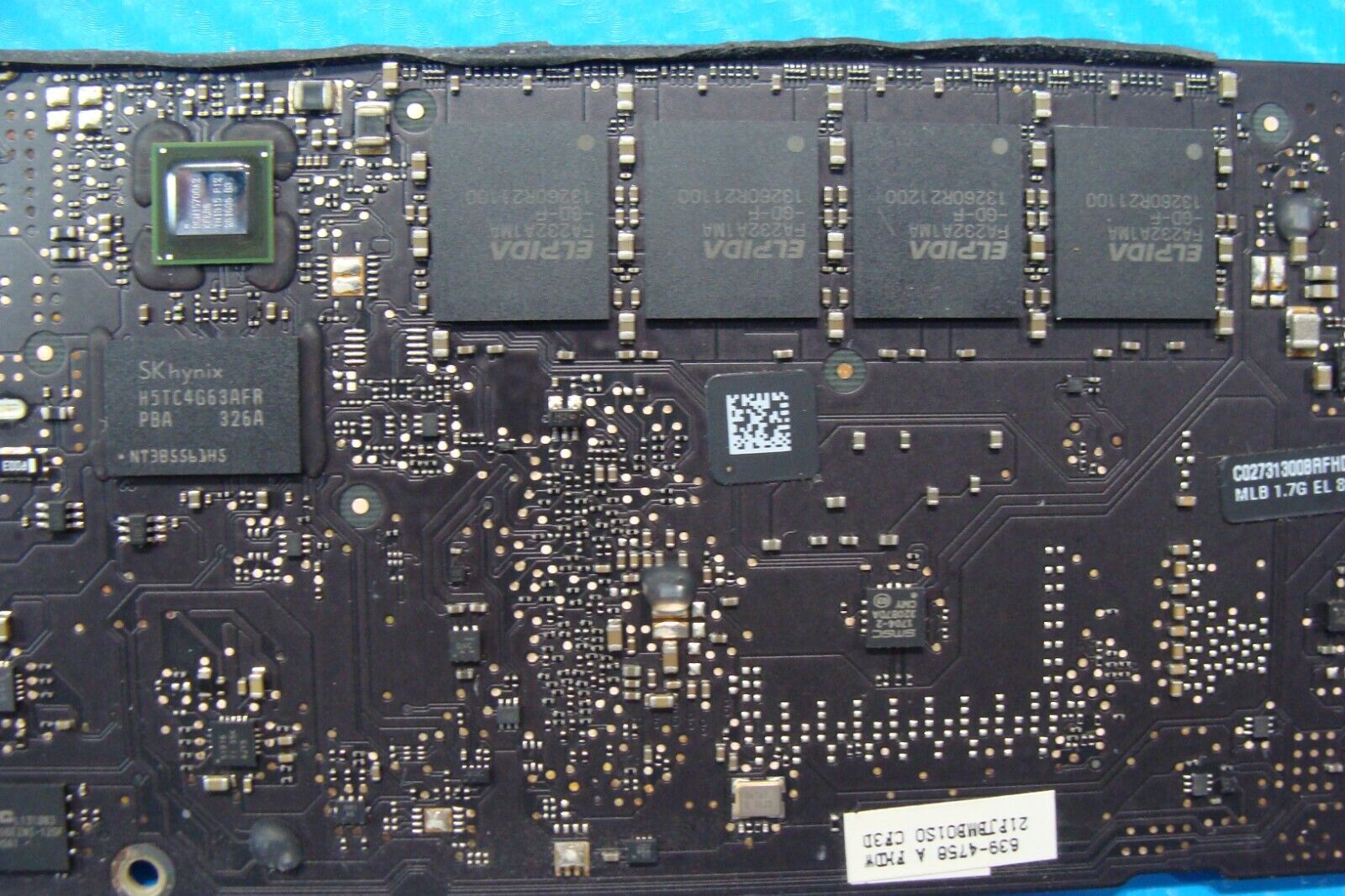 MacBook Air A1466 2013 MD761LL/A 13