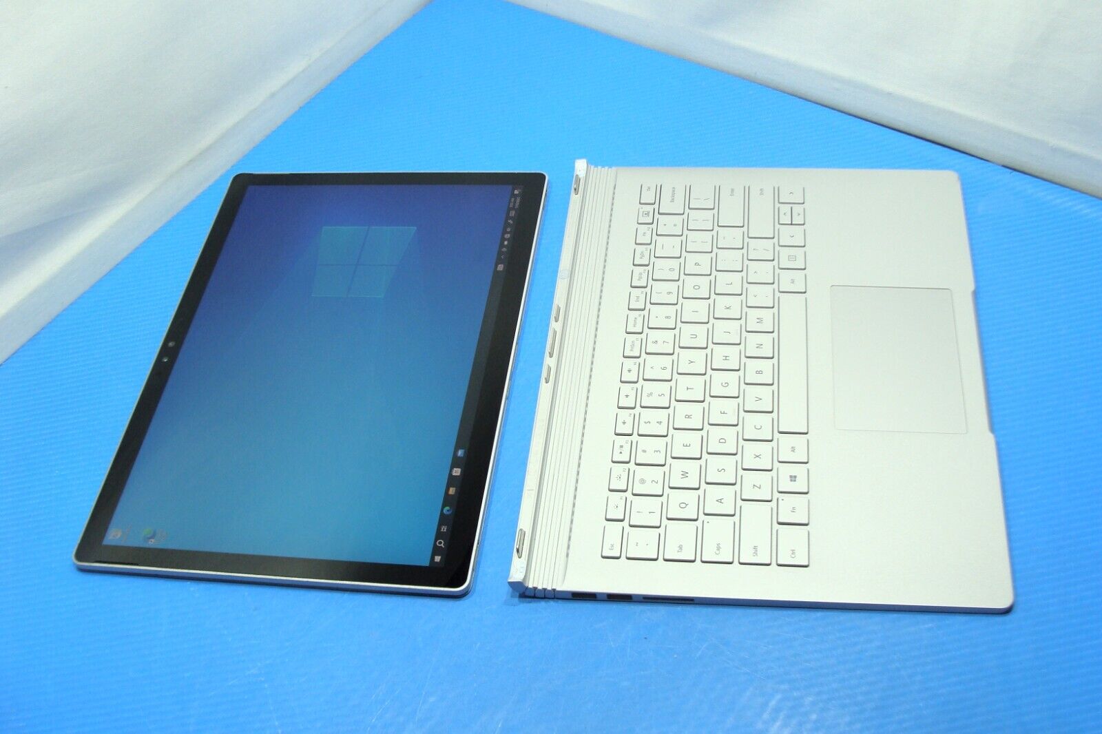 Microsoft Surface Book 13.5