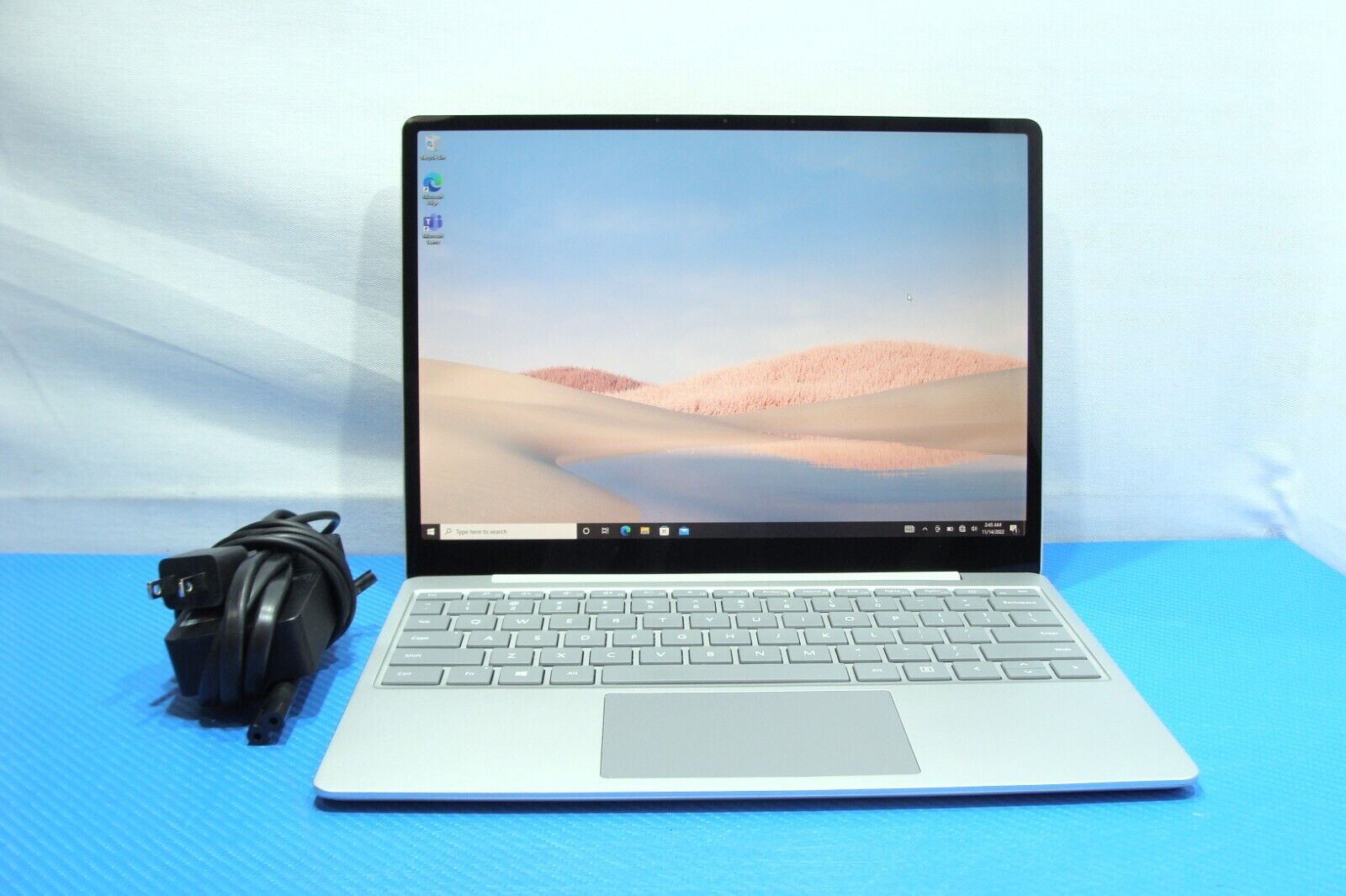 Microsoft Surface Laptop Go 1943 12.4