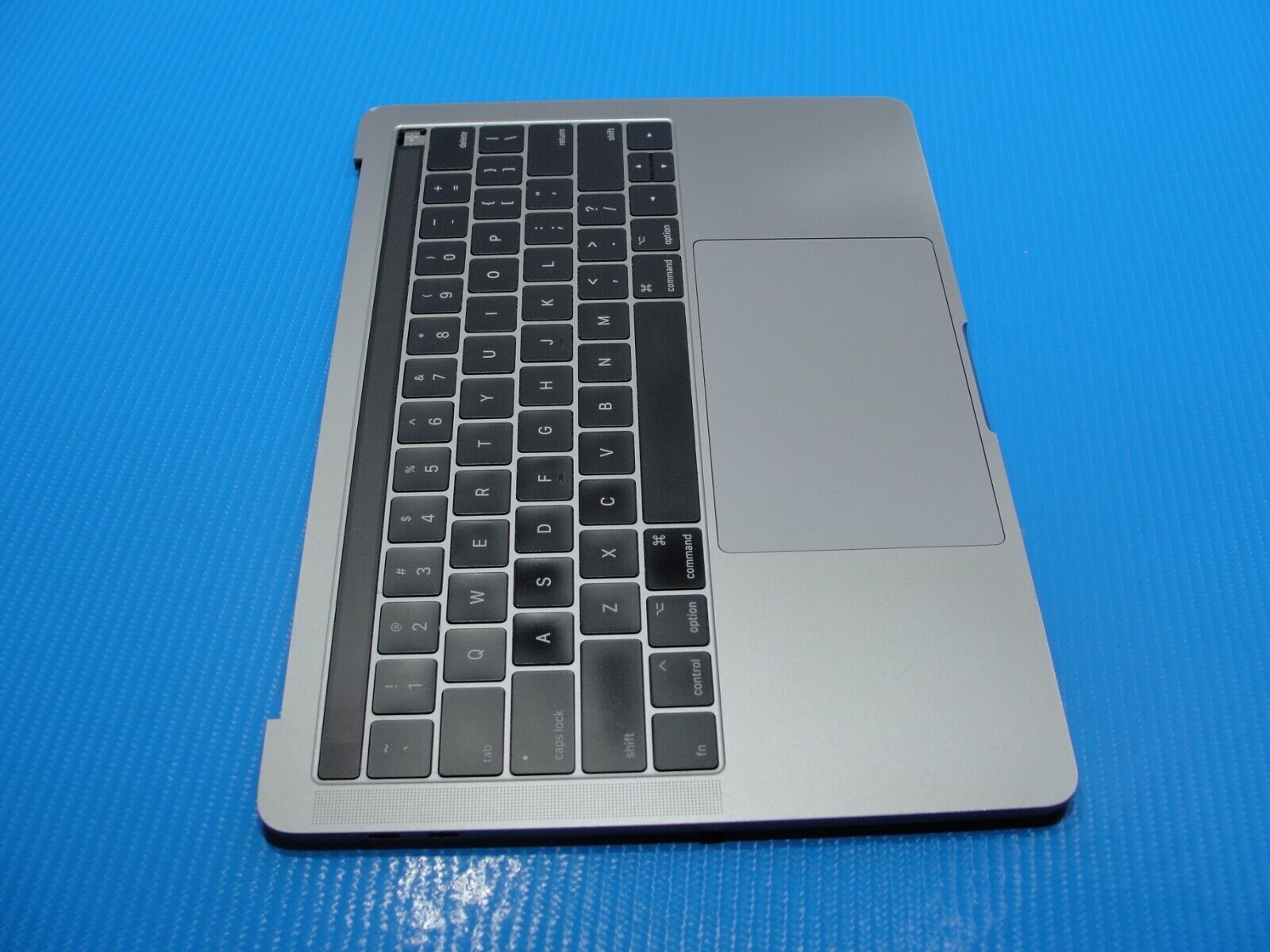 MacBook Pro A1706 2017 MPXV2LL/A 13