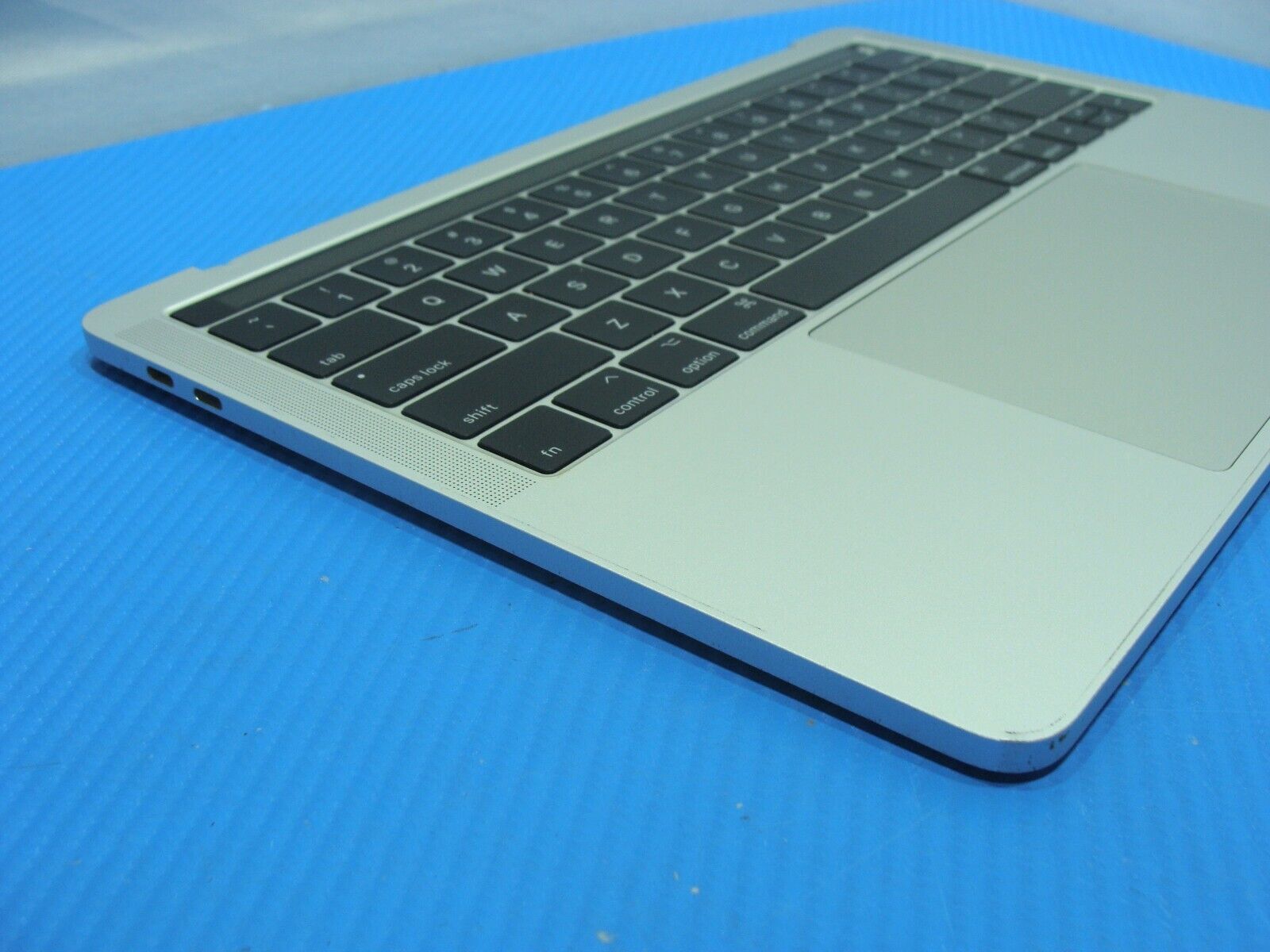 MacBook Pro A1706 2017 MPXV2LL/A 13