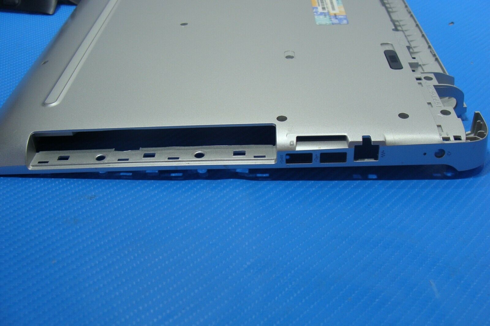 HP Pavilion 17.3