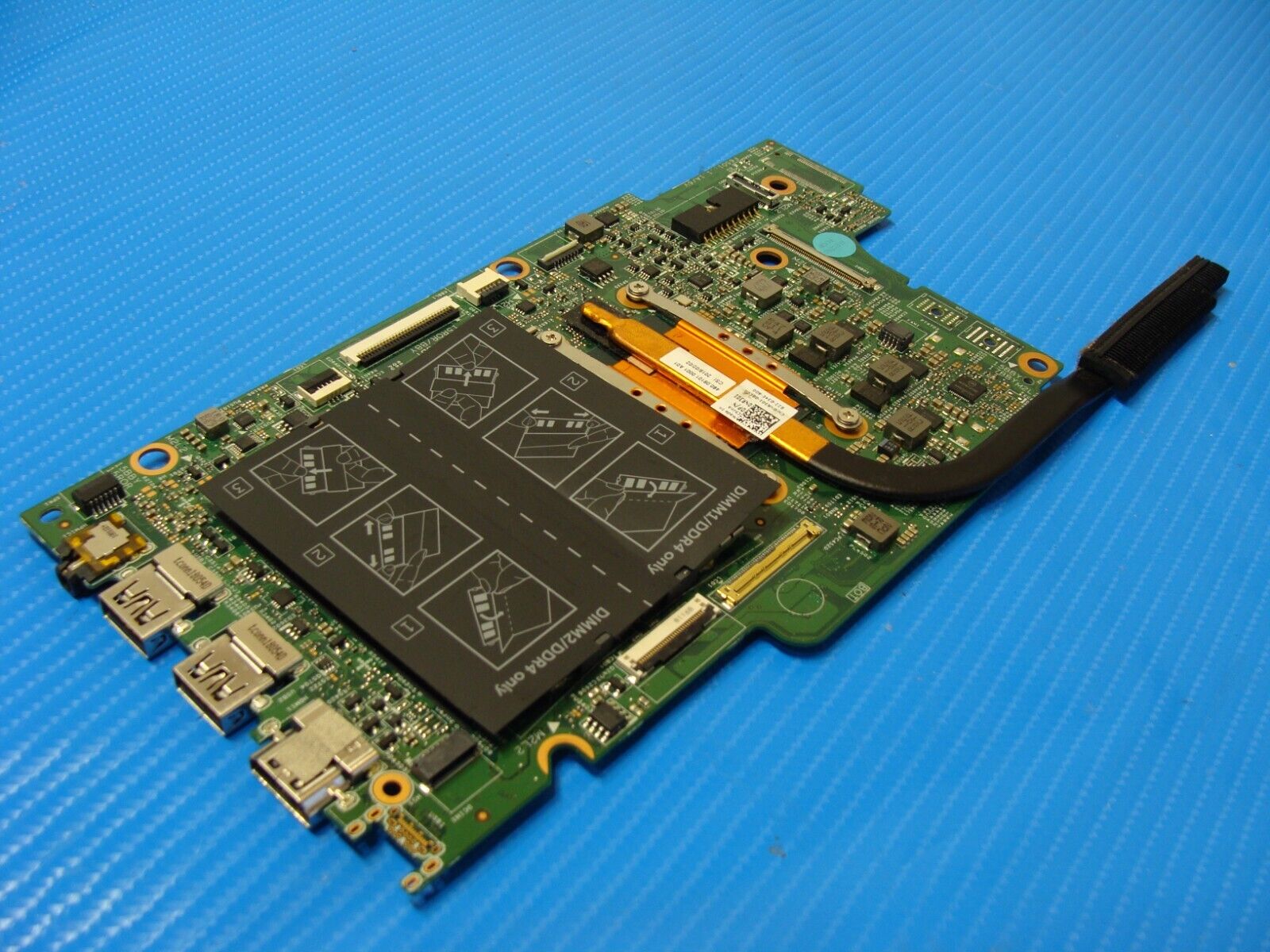 Dell Inspiron 13 5379 13.3