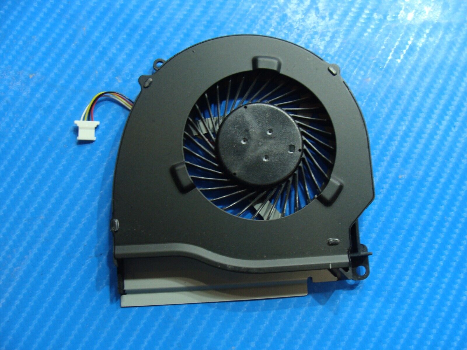 Dell Inspiron 15.6” 15 7559 Genuine Laptop CPU Cooling Fan 4X5CY DFS2001053P0T