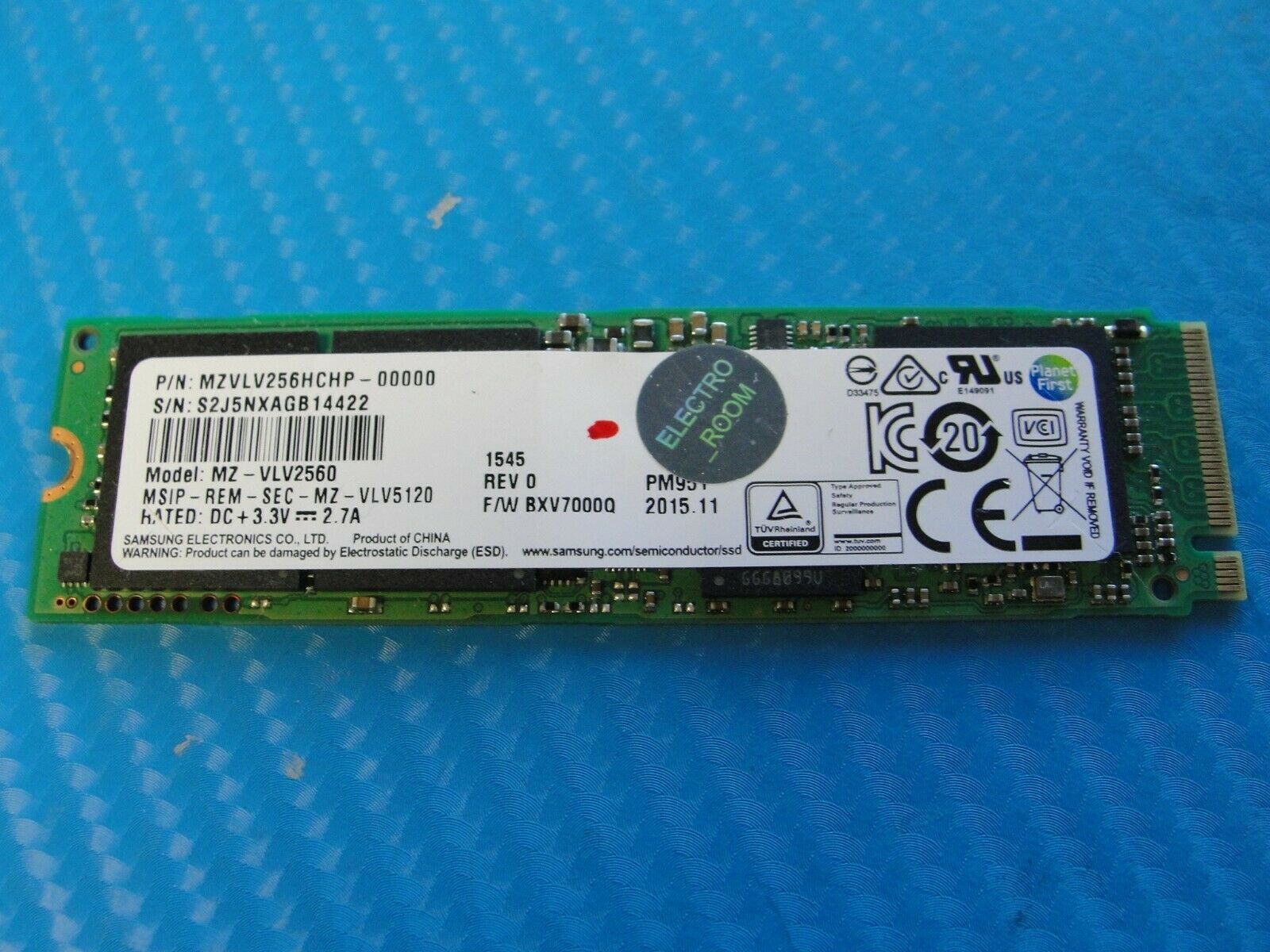 Samsung mzvlv256hchp 2025