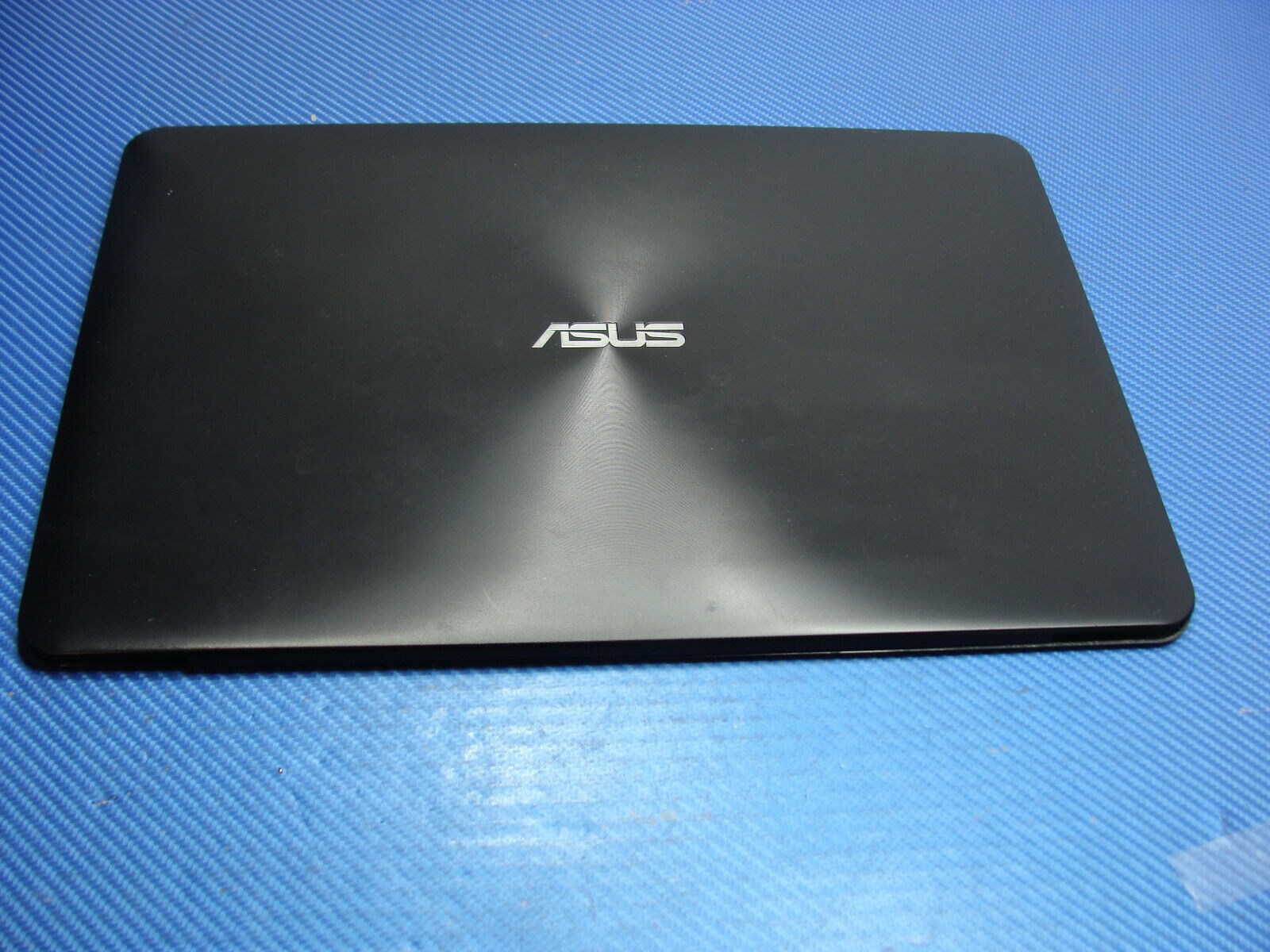 Asus F555LA-AB31 15.6