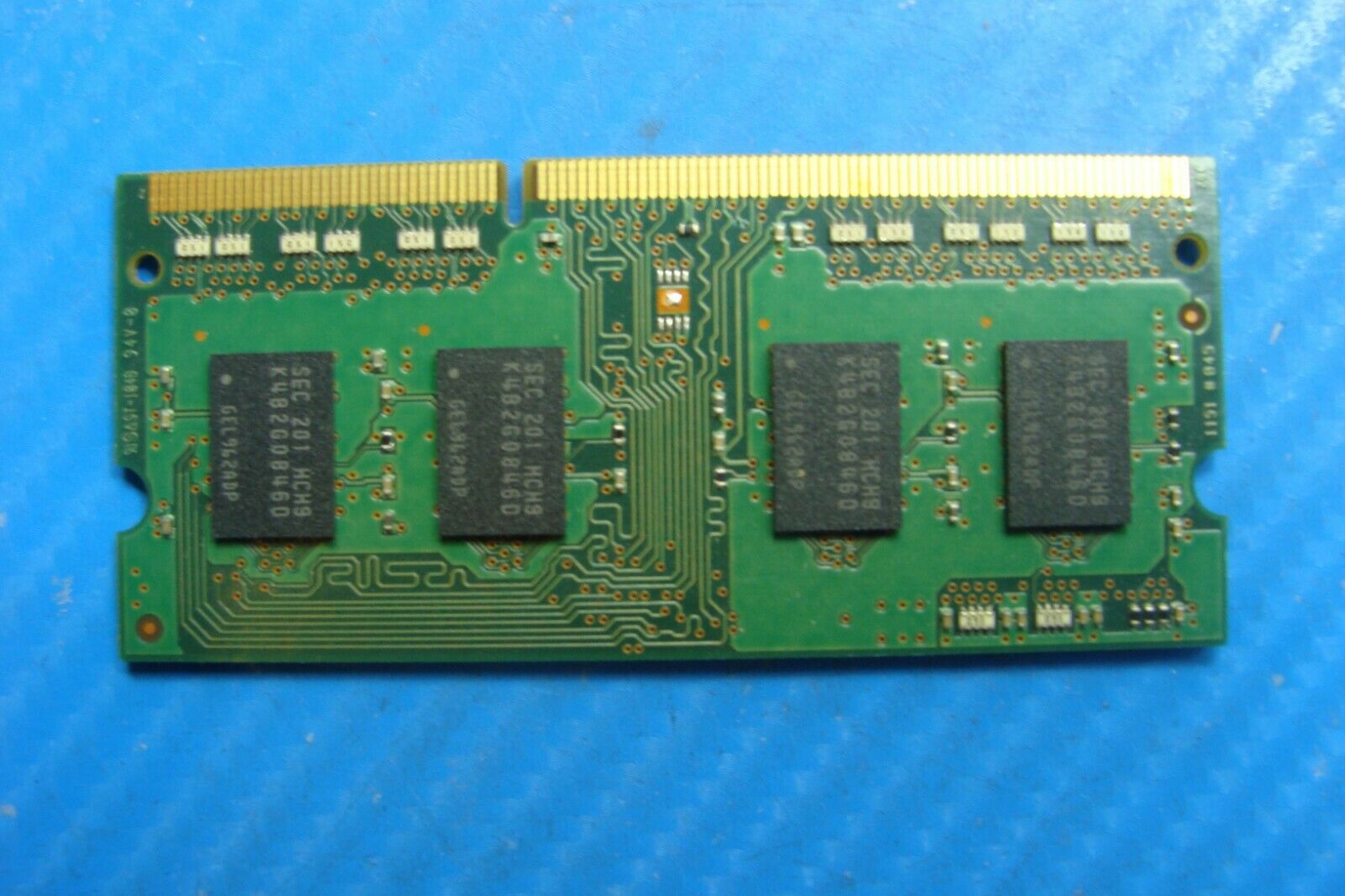 MacBook Pro A1286 Samsung 2Gb Memory RAM SO-DIMM m471b5773dh0-ch9 