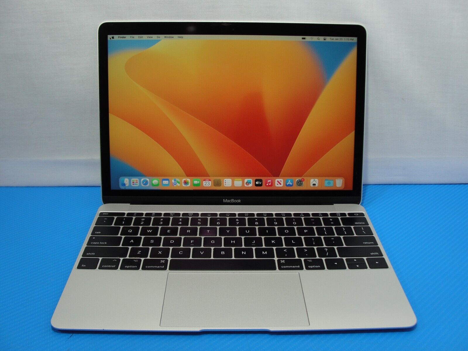 Apple MacBook 12 Mid-2017 A1534 i7-7Y75 8GB 256GB SSD dual core Retina Great!