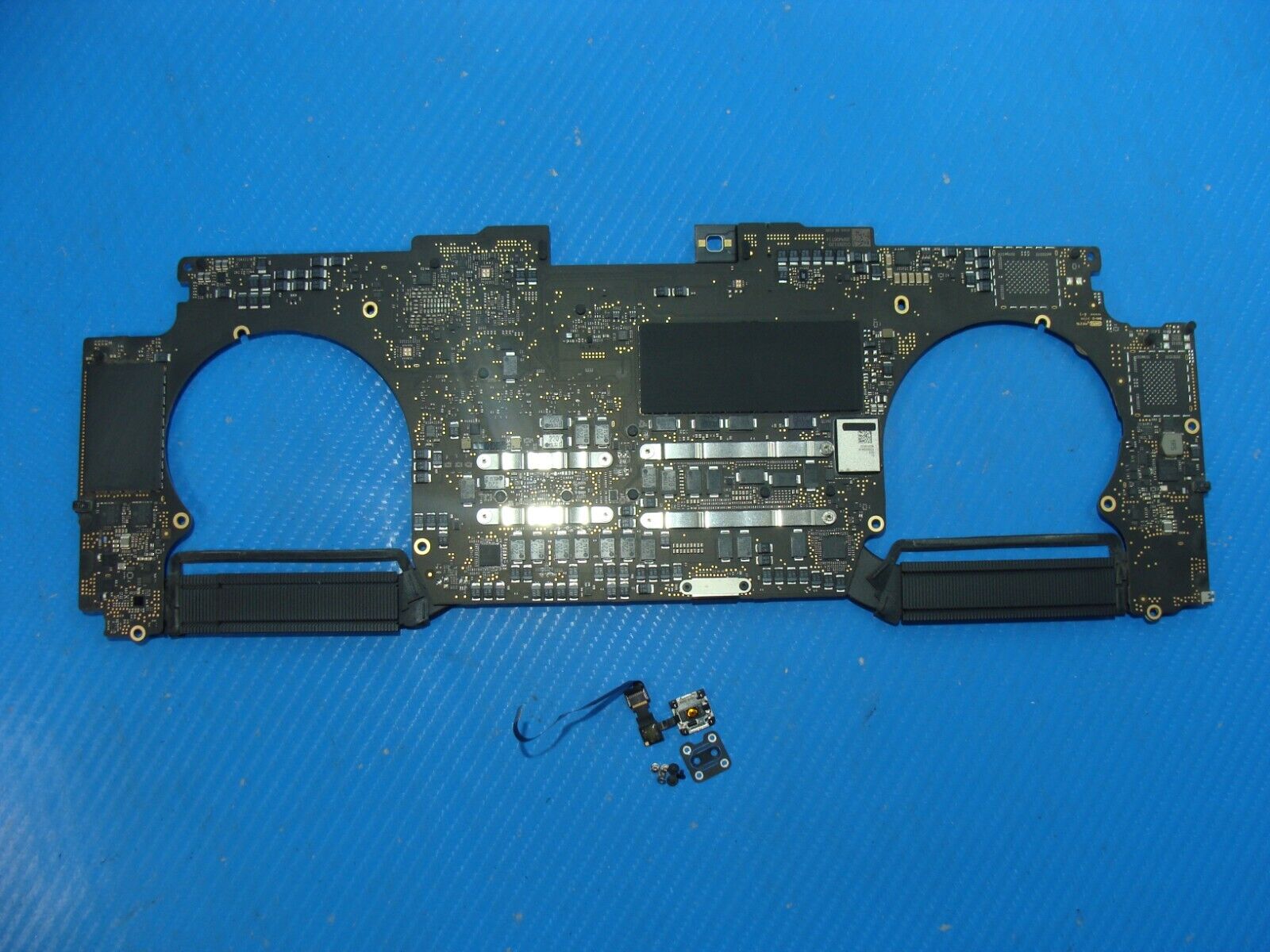 MacBook Pro A1990 2019 MV902LL i9 2.3GHz 16GB 512GB 560X Logic Board 661-12865