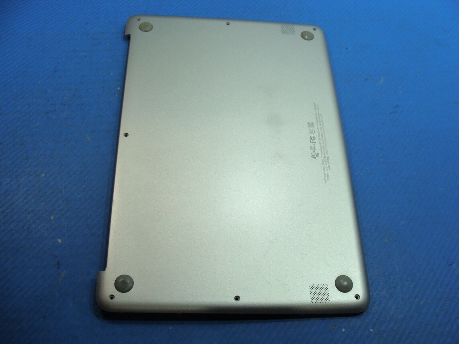 Samsung Notebook 9 13.3” NP900X3T-K02US Genuine Bottom Case Silver BA98-01372A