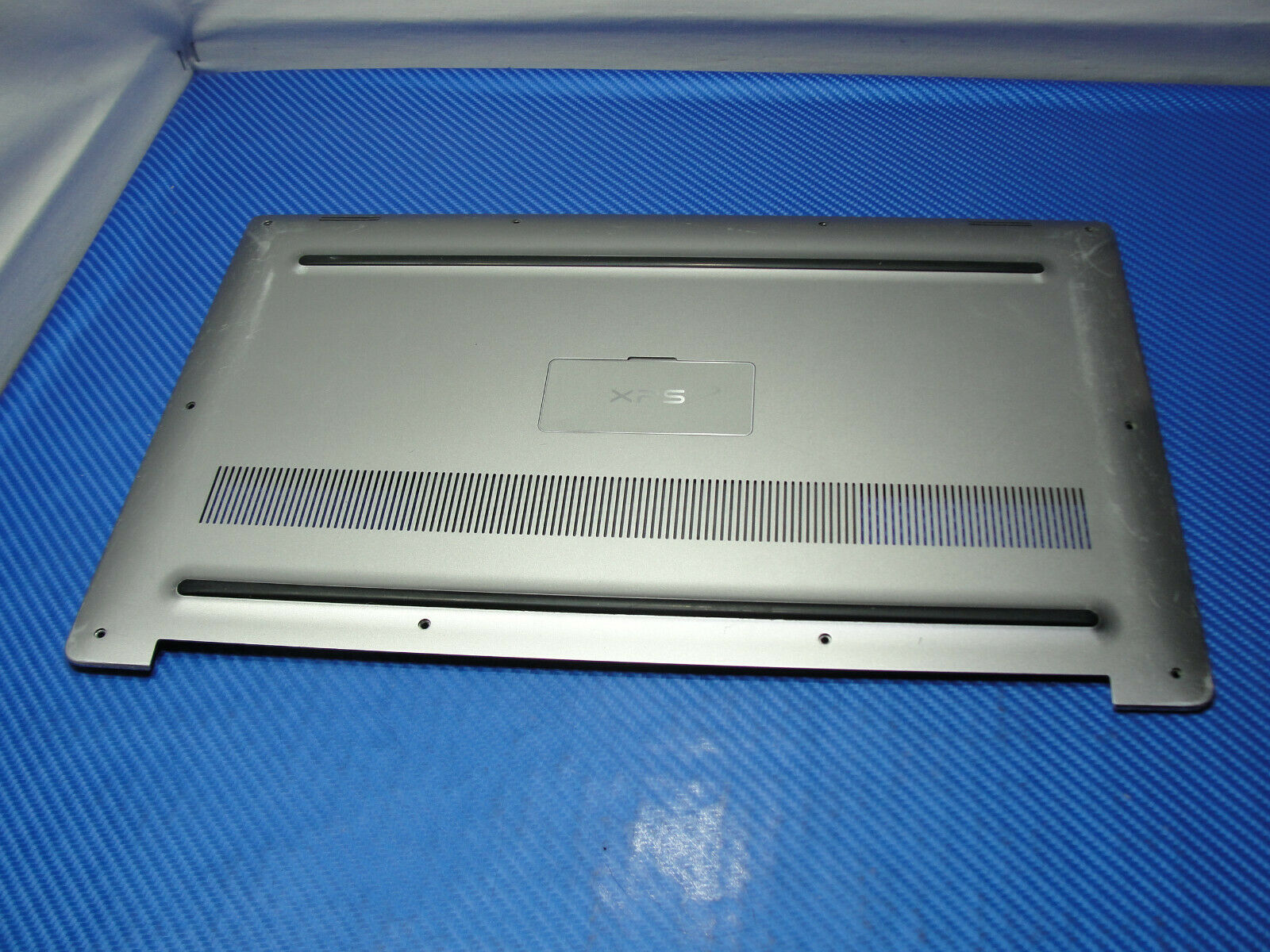 Dell XPS 15-9560 15.6