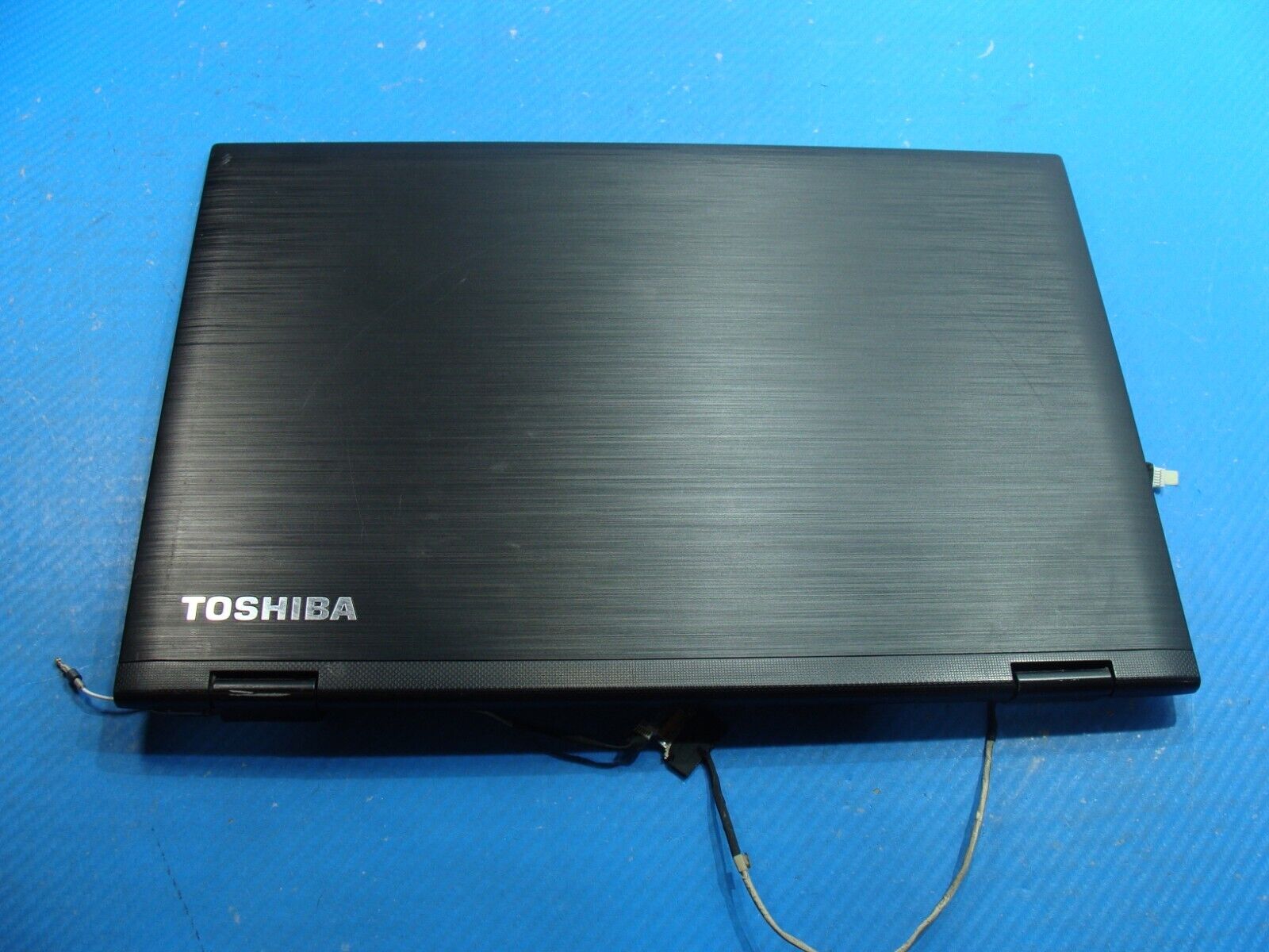 Toshiba Satellite E45W-C 14