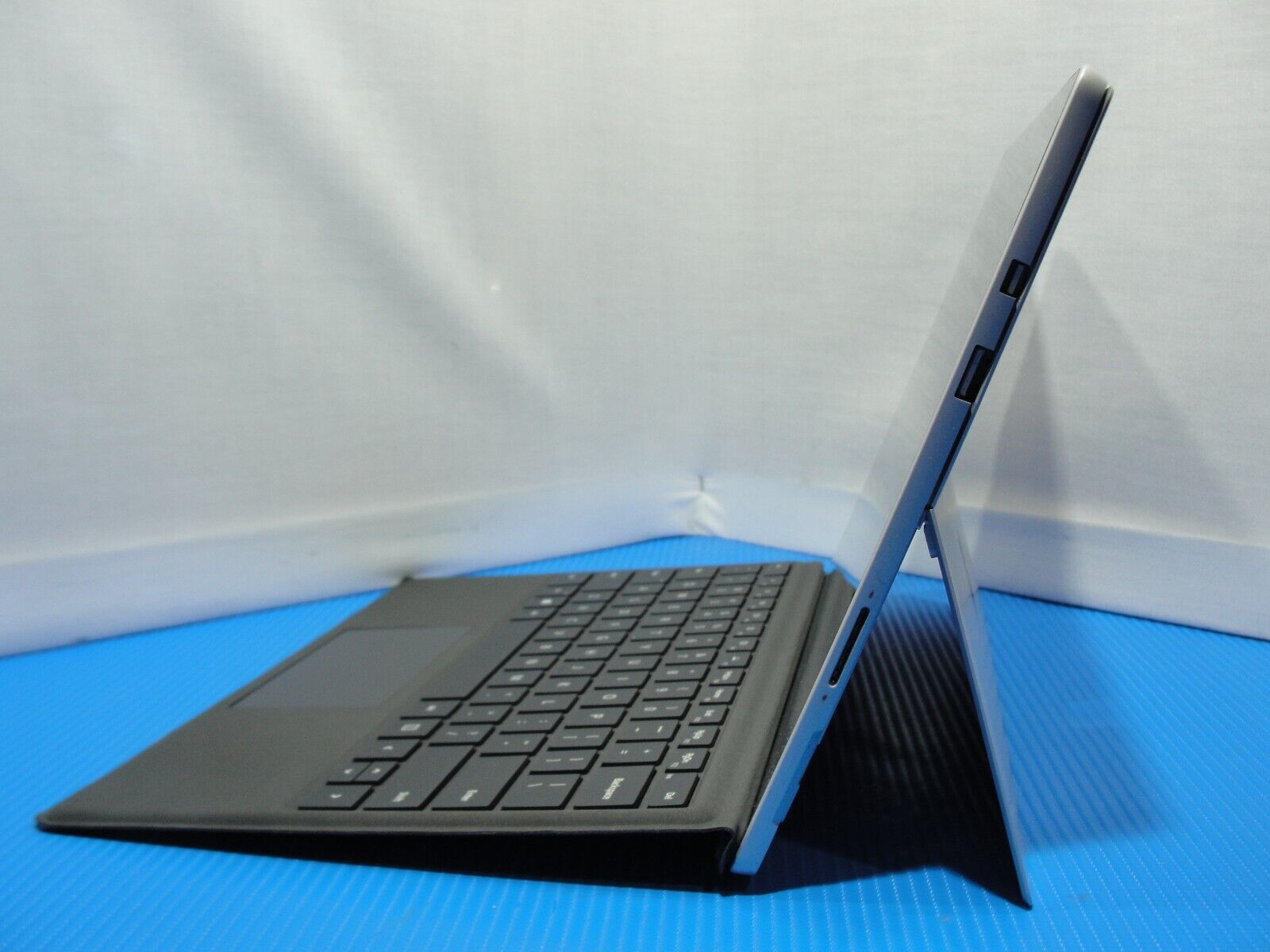 Microsoft Surface Pro 6 1796 12.3