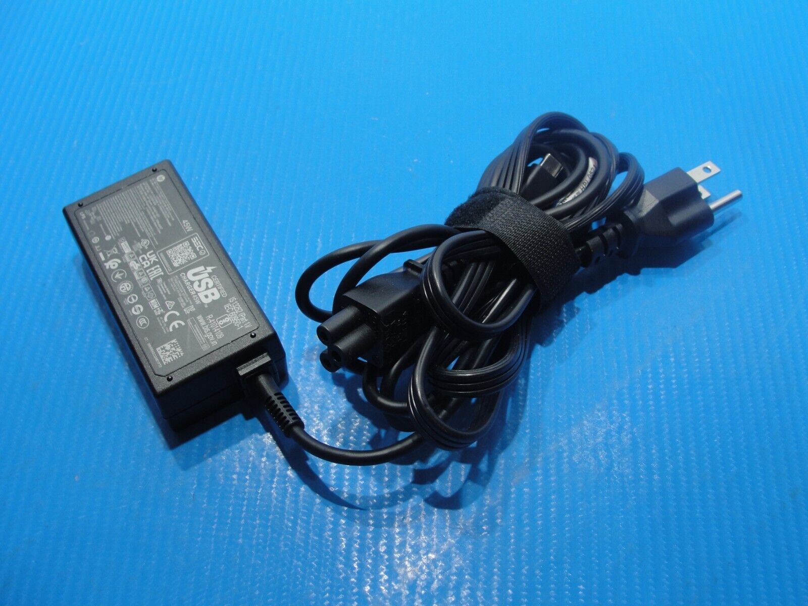 Genuine HP AC Power Adapter Charger 15.0V 3.0A 45W TPN-AA07 L42206-004