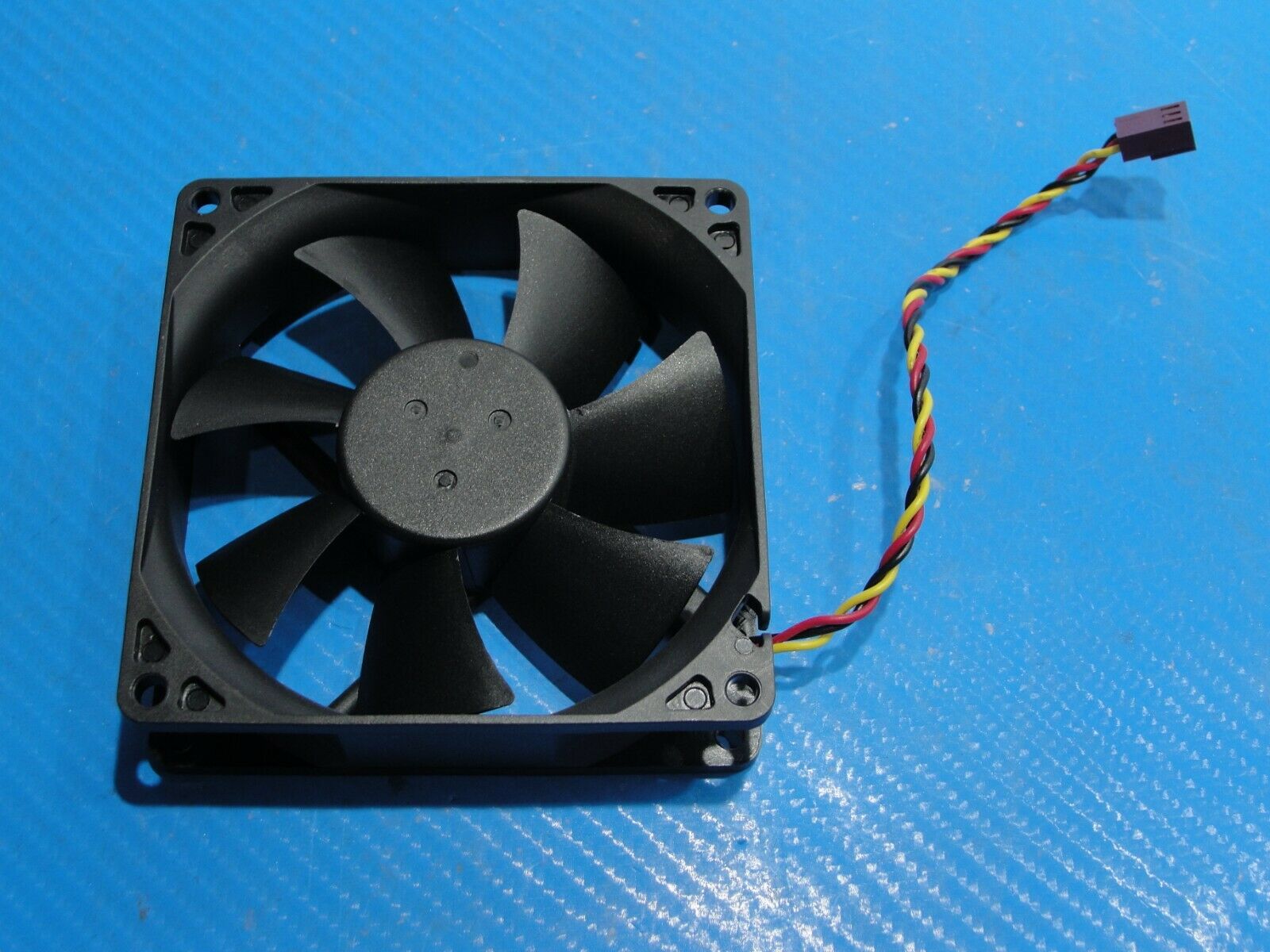 Dell XPS 8700 Genuine Desktop Case Cooling Fan PVA092G12M RKC55 Dell