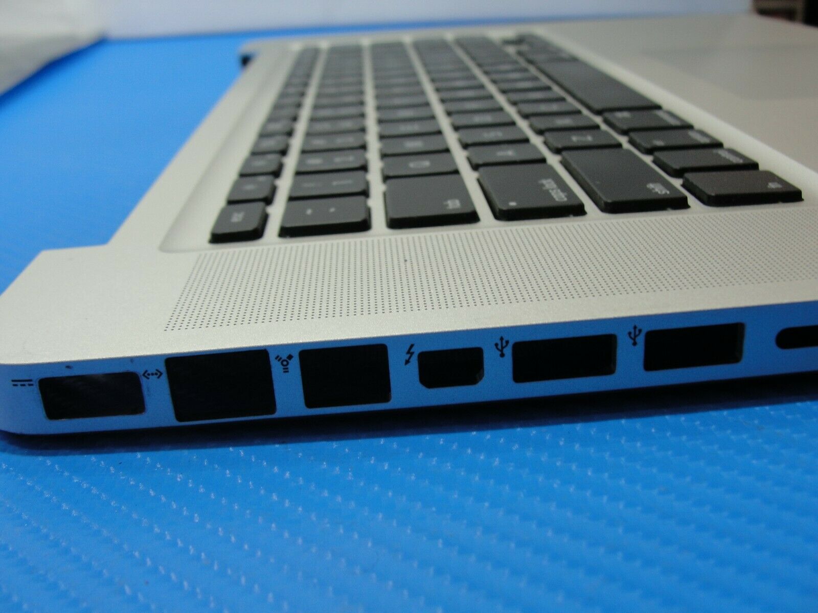 MacBook Pro A1286 MD318LL/A Late 2011 15