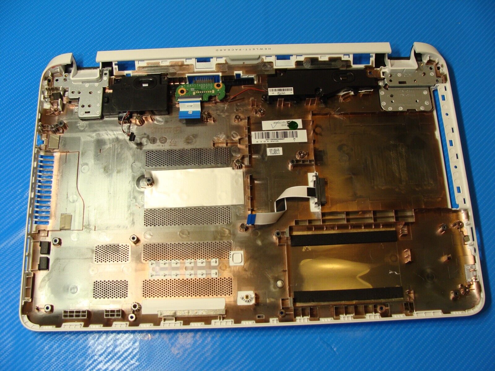 HP Pavilion 17.3