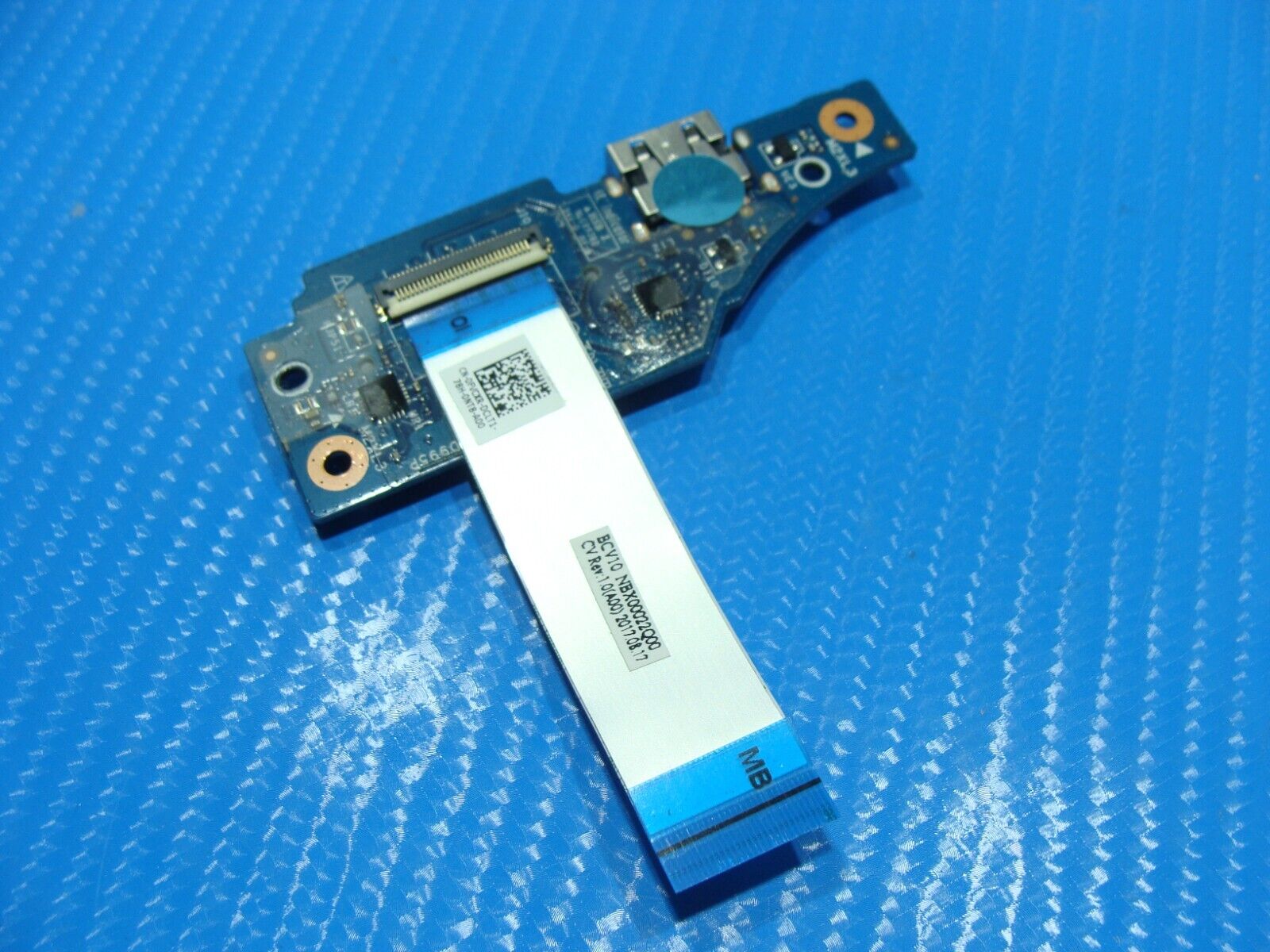 Dell Inspiron 15.6” 15-7000 OEM USB SD Card Reader Board w/Cable LS-D995P FVCXR