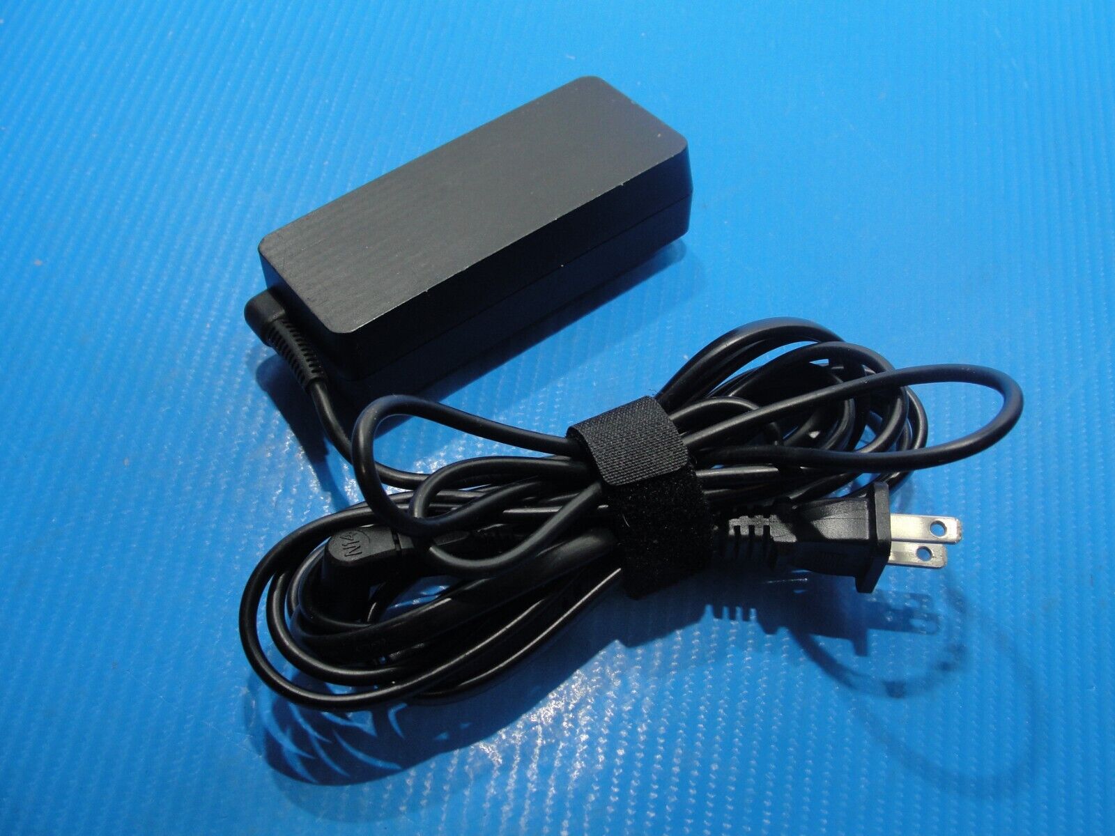 Genuine Insignia AC Adapter Power Charger 19V 3.42A 65W NS-PWLC663