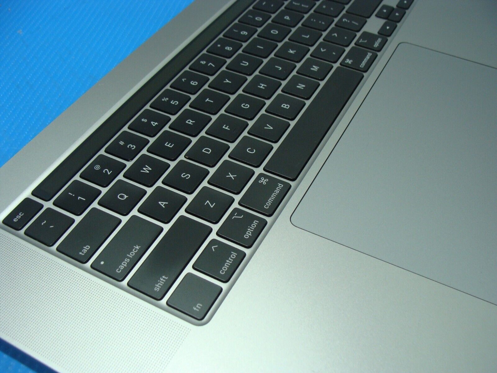 MacBook Pro 16