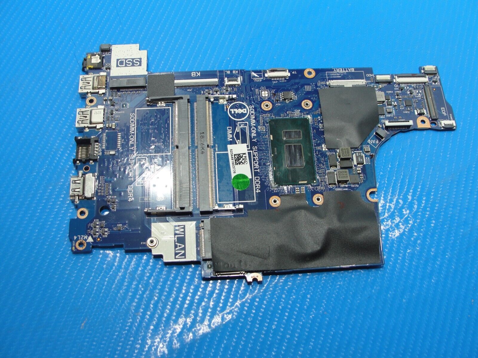 Dell Inspiron 15 5570 15.6